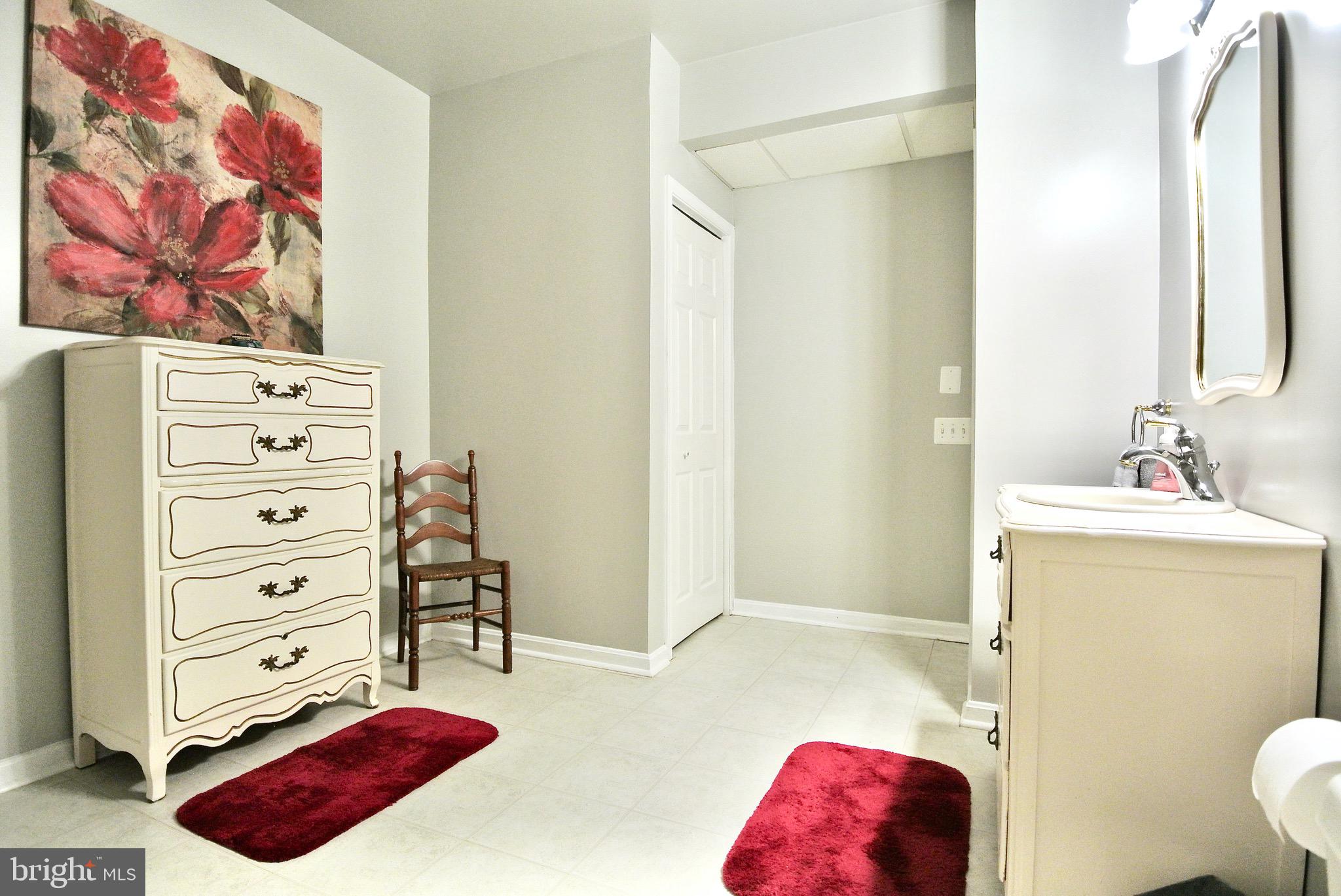 FOREST LAKES - Residential