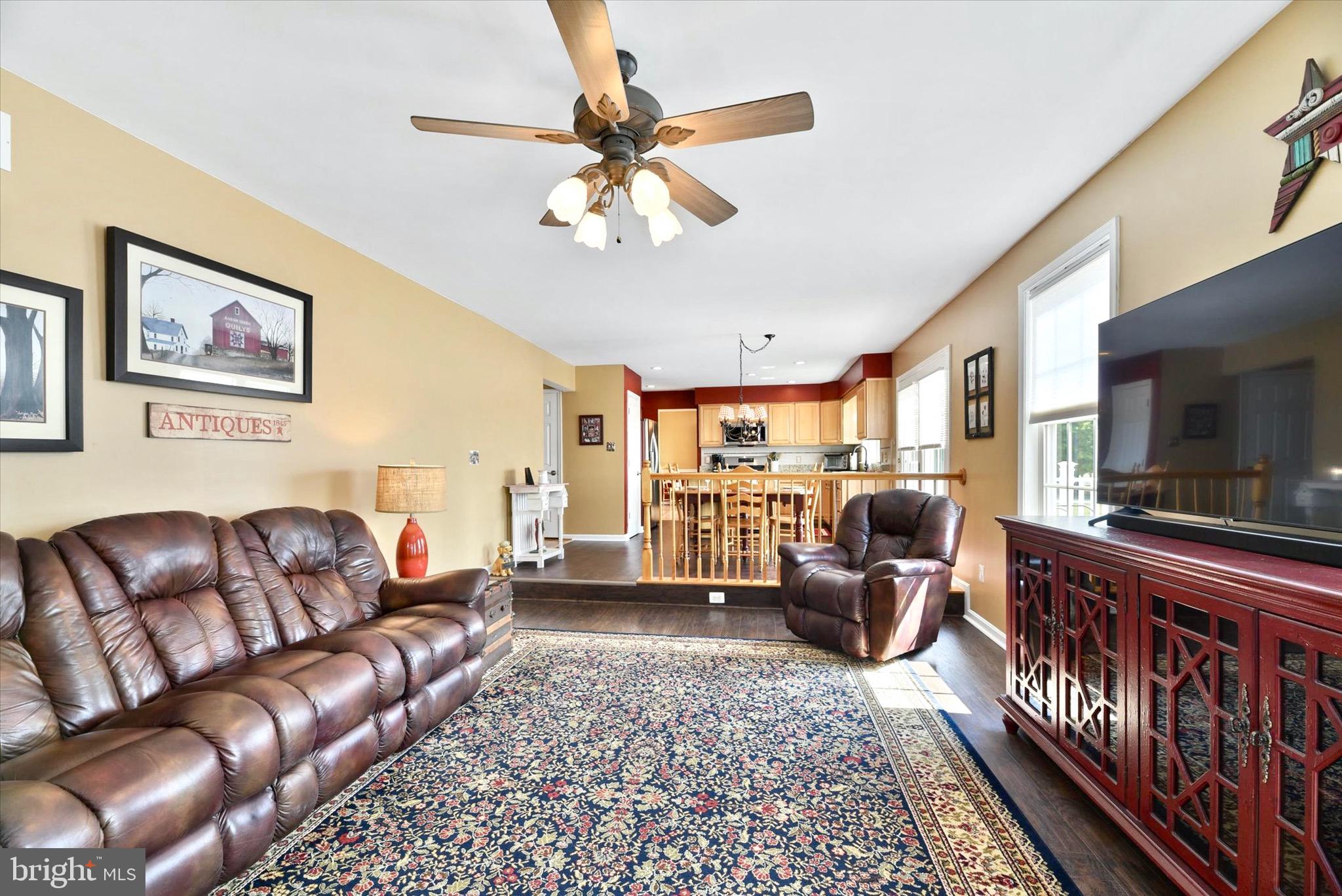 FOREST LAKES - Residential