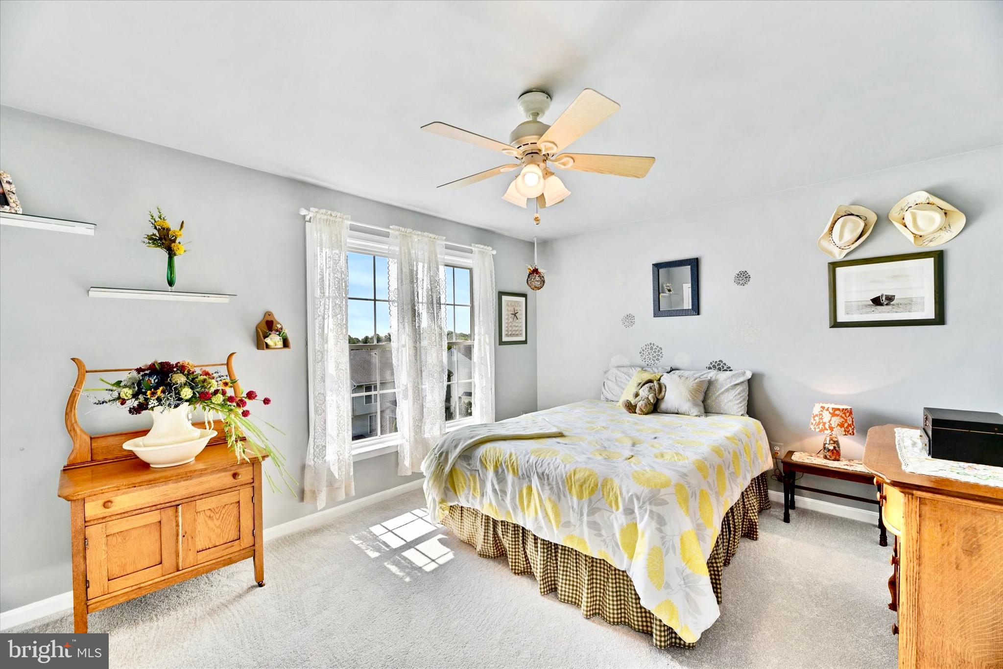 FOREST LAKES - Residential