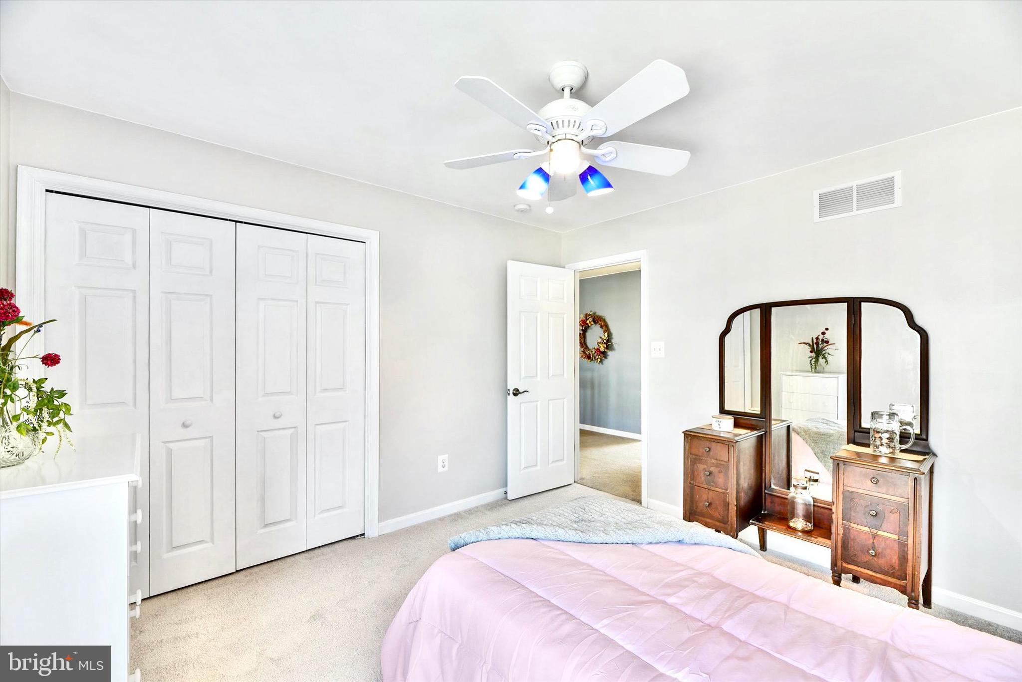 FOREST LAKES - Residential