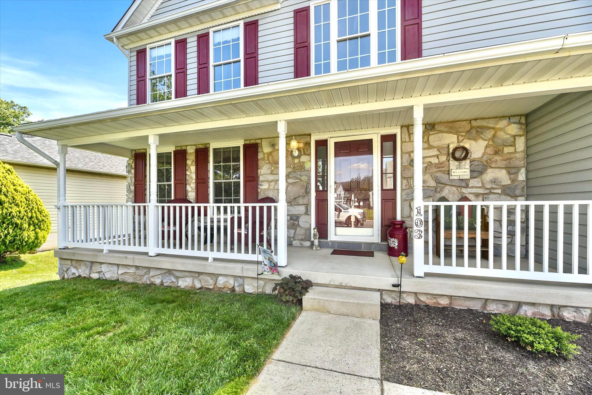 FOREST LAKES - Residential