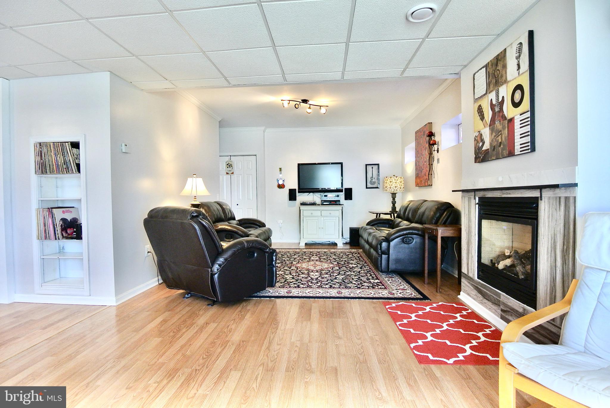 FOREST LAKES - Residential