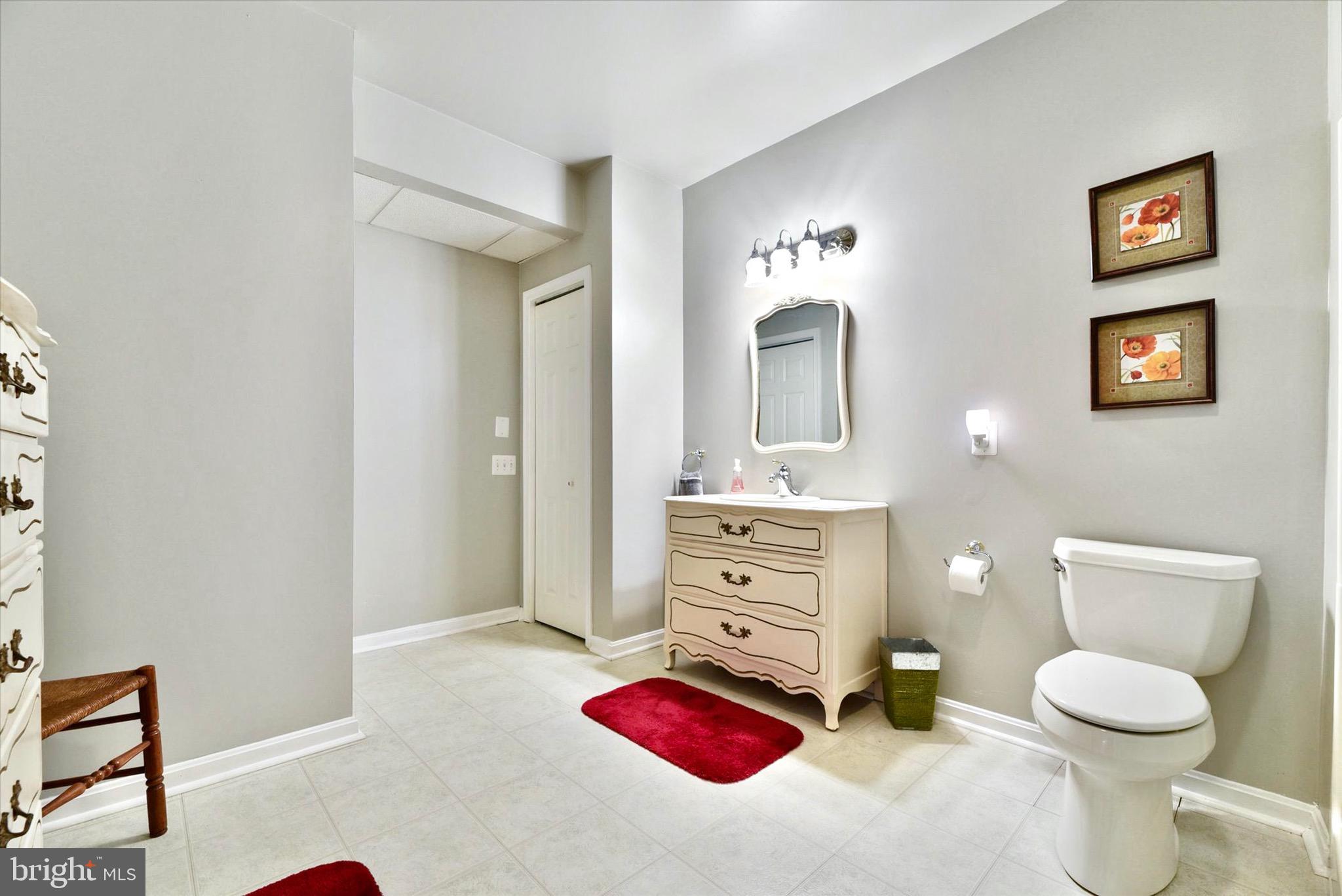 FOREST LAKES - Residential