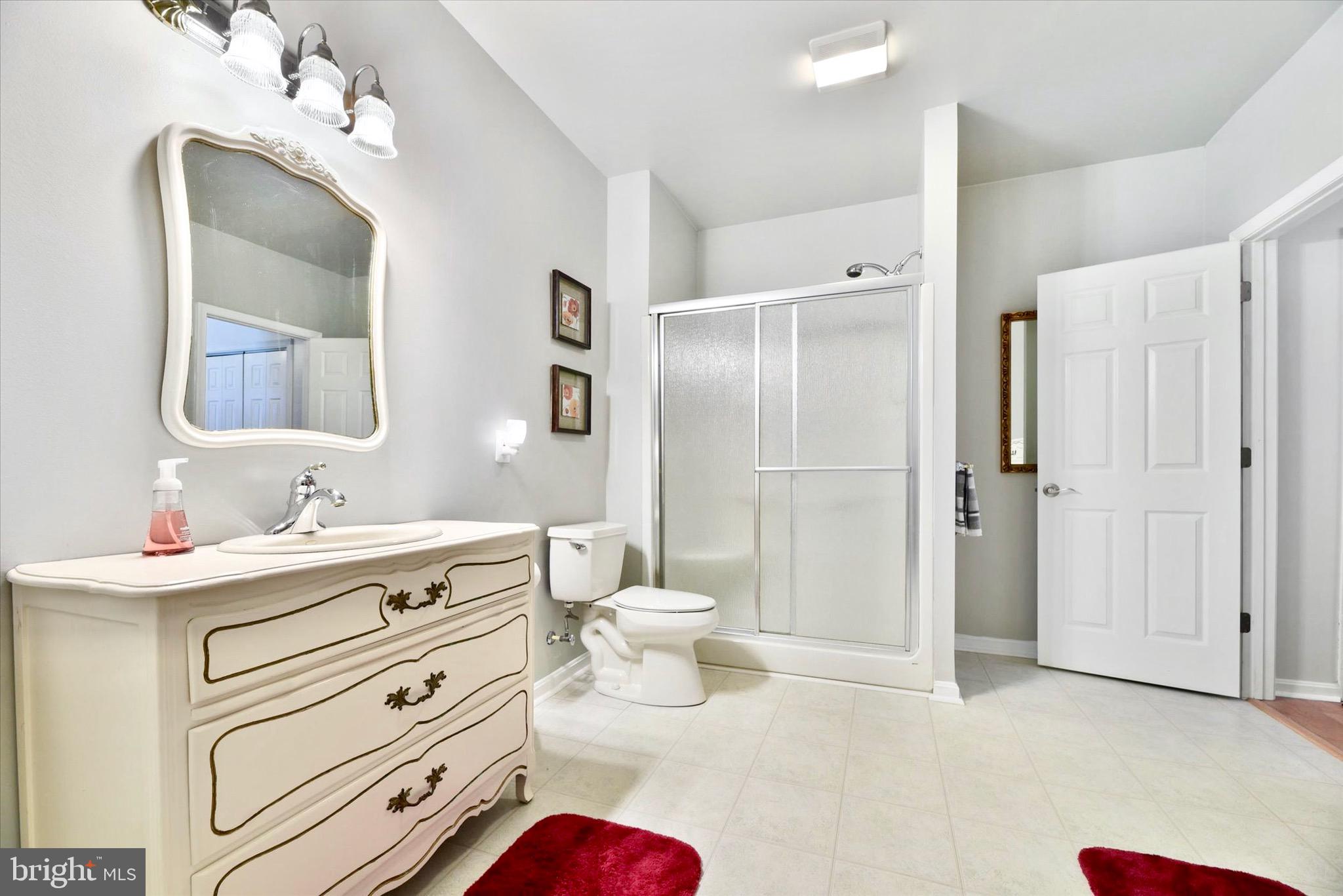 FOREST LAKES - Residential