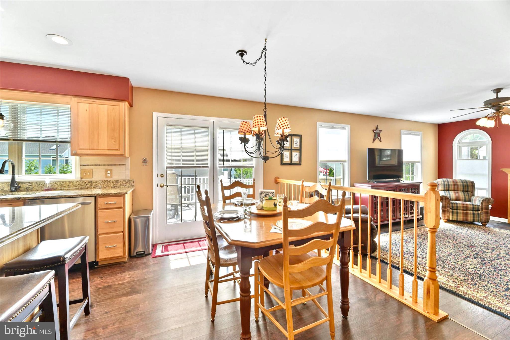 FOREST LAKES - Residential