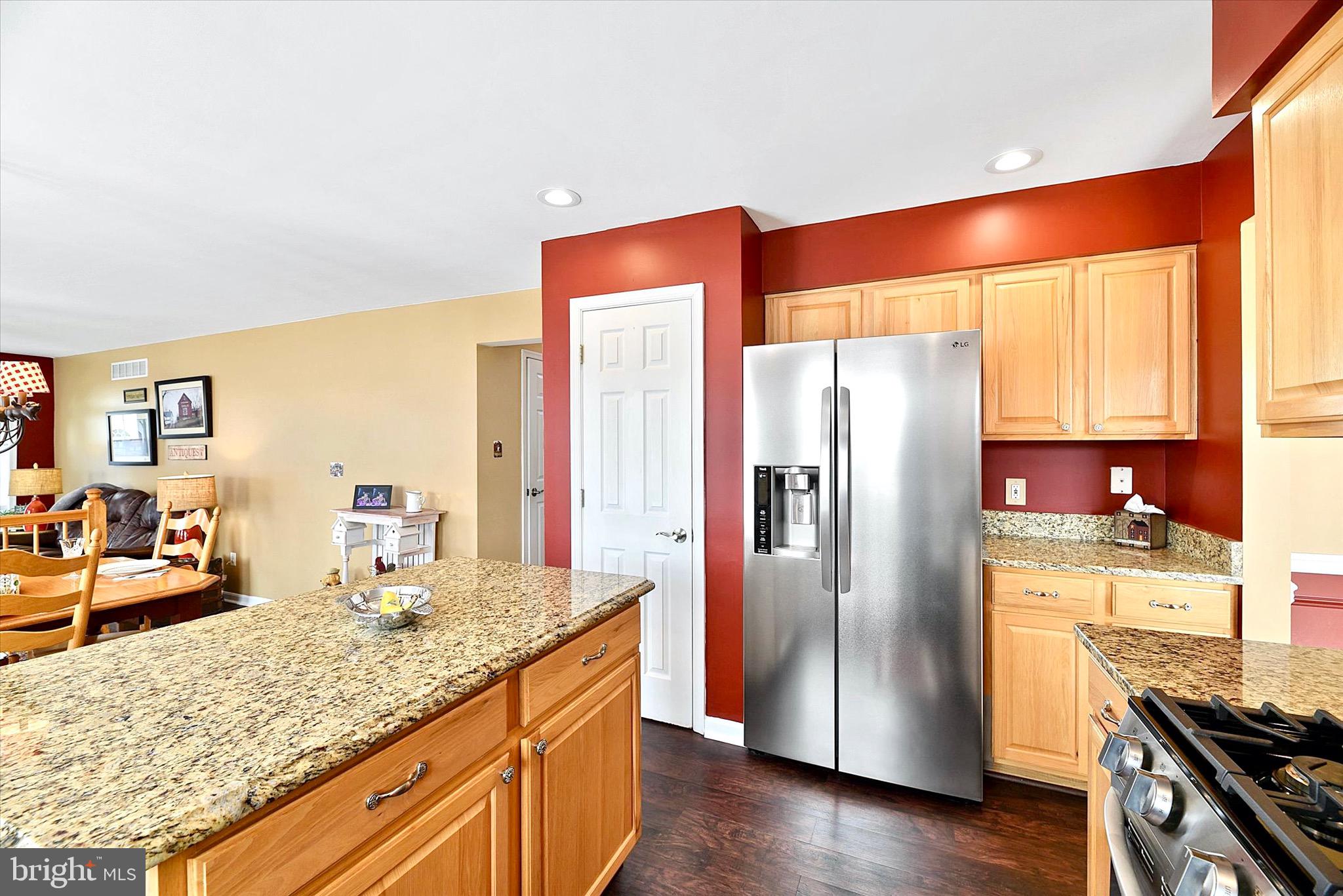 FOREST LAKES - Residential