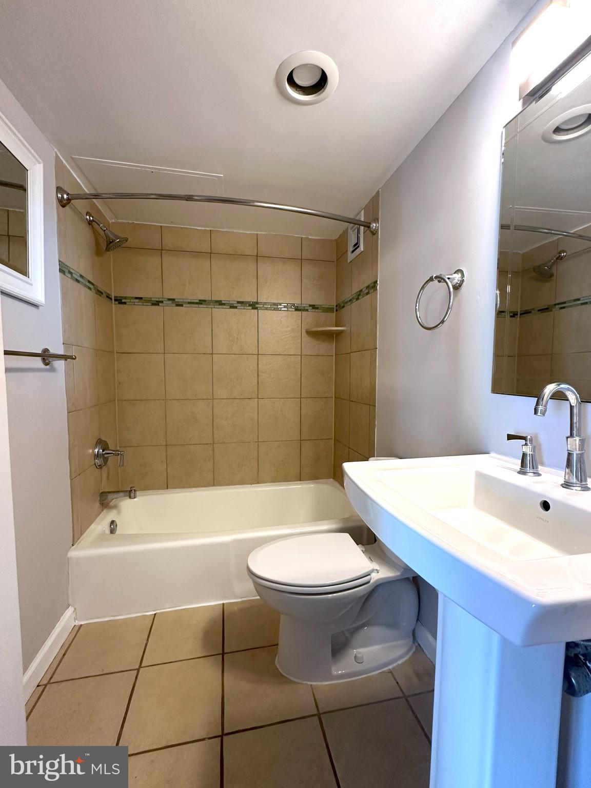 PARK PLACE - Residential Lease