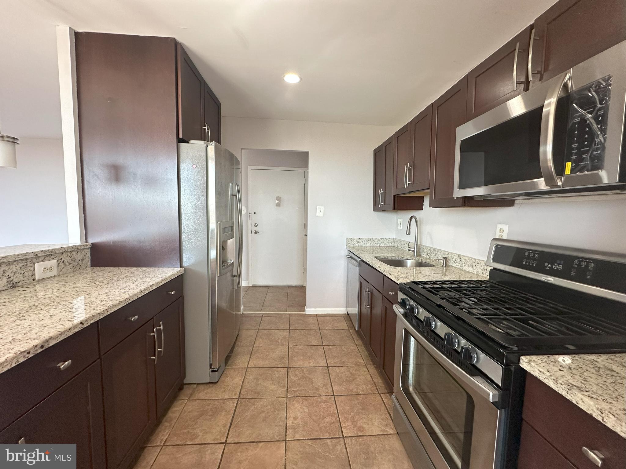 PARK PLACE - Residential Lease