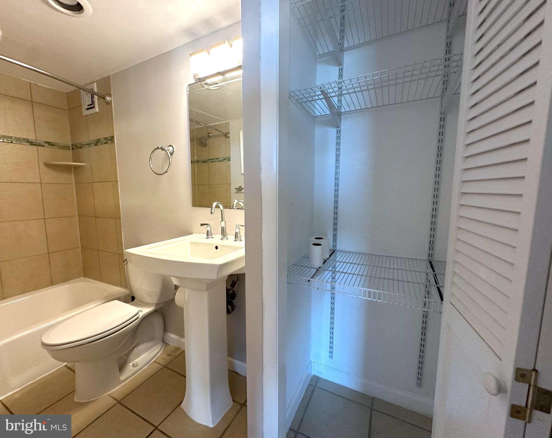 PARK PLACE - Residential Lease