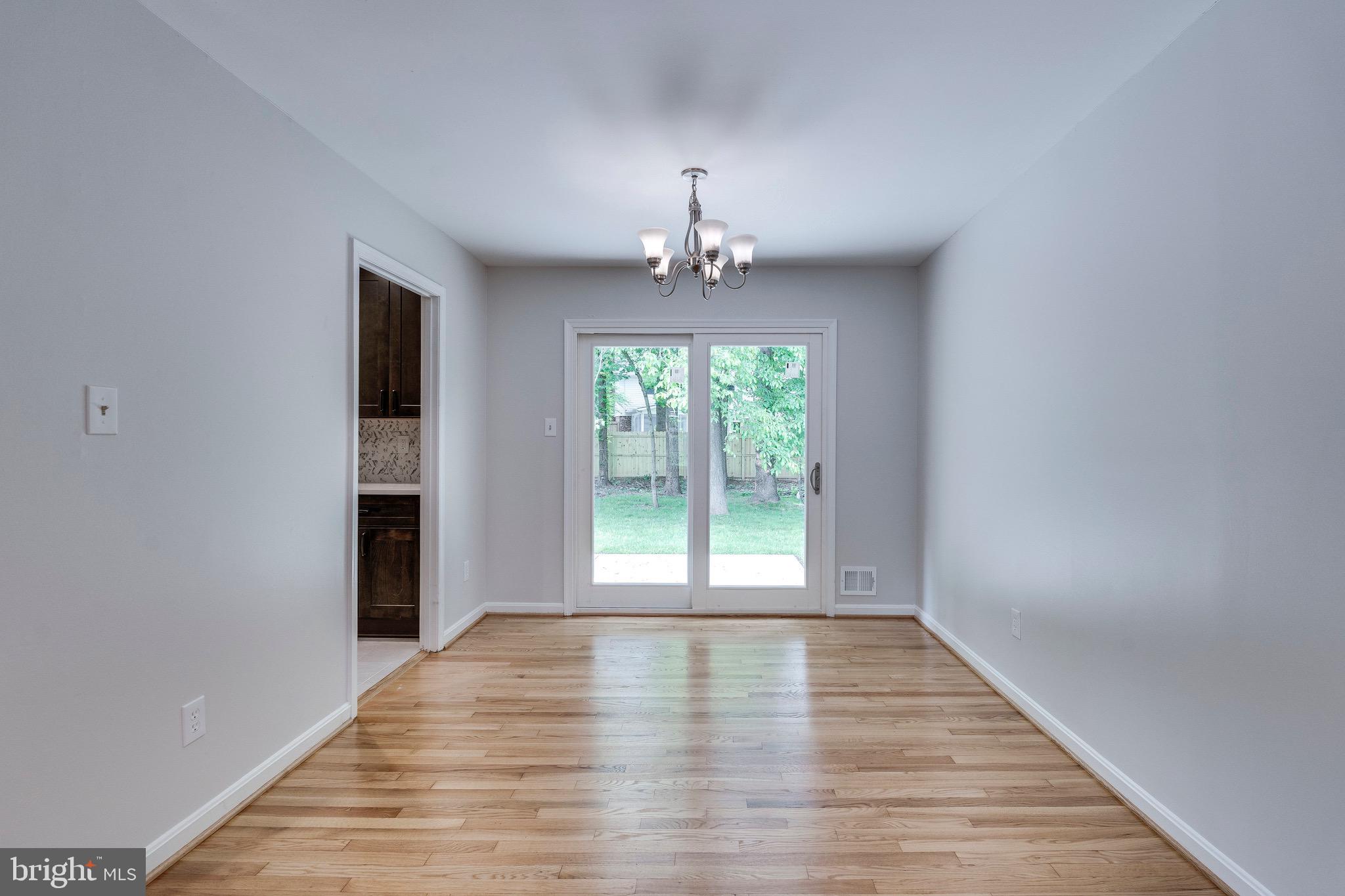 STRATTON WOODS - Residential Lease