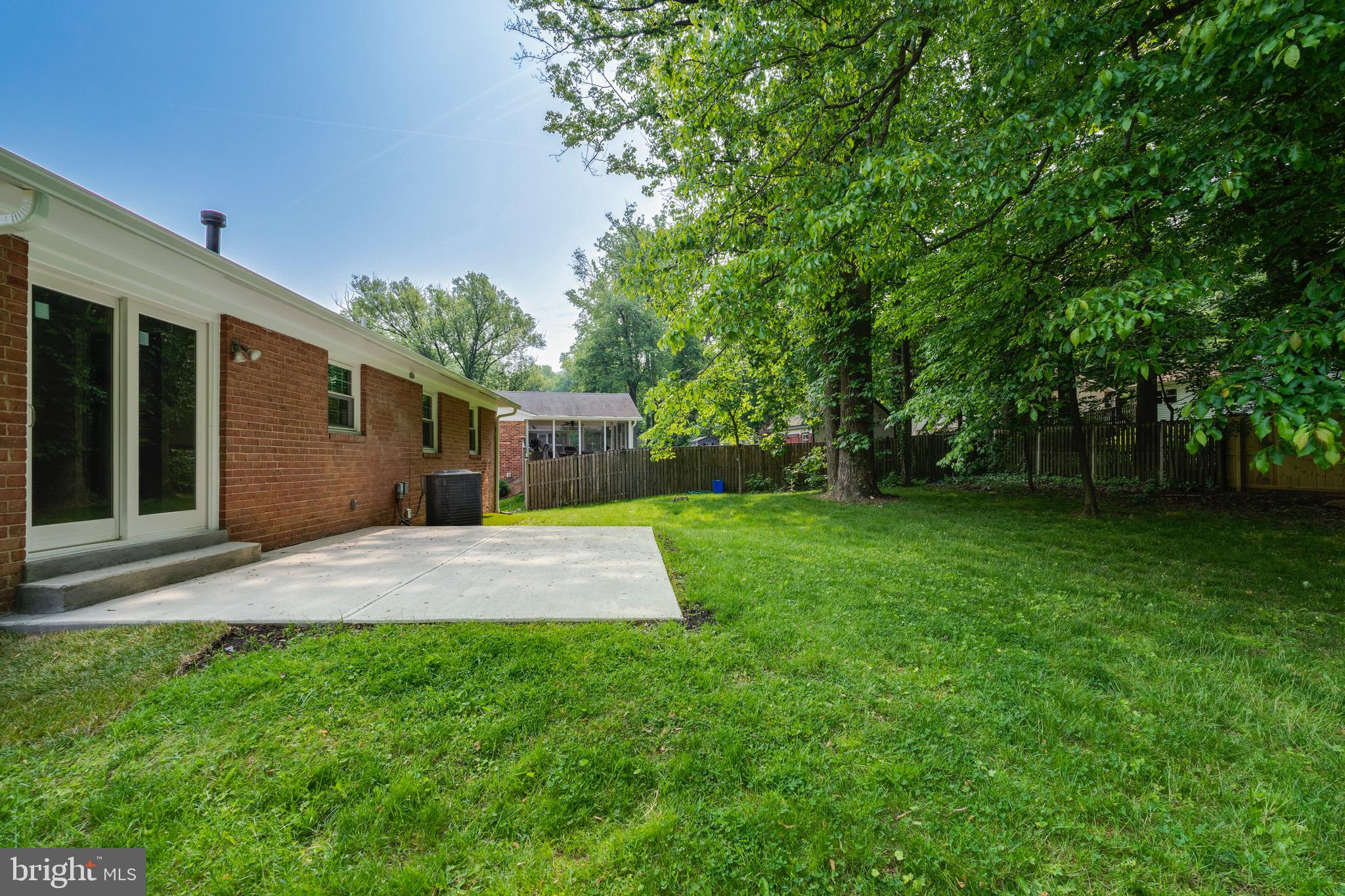 STRATTON WOODS - Residential Lease