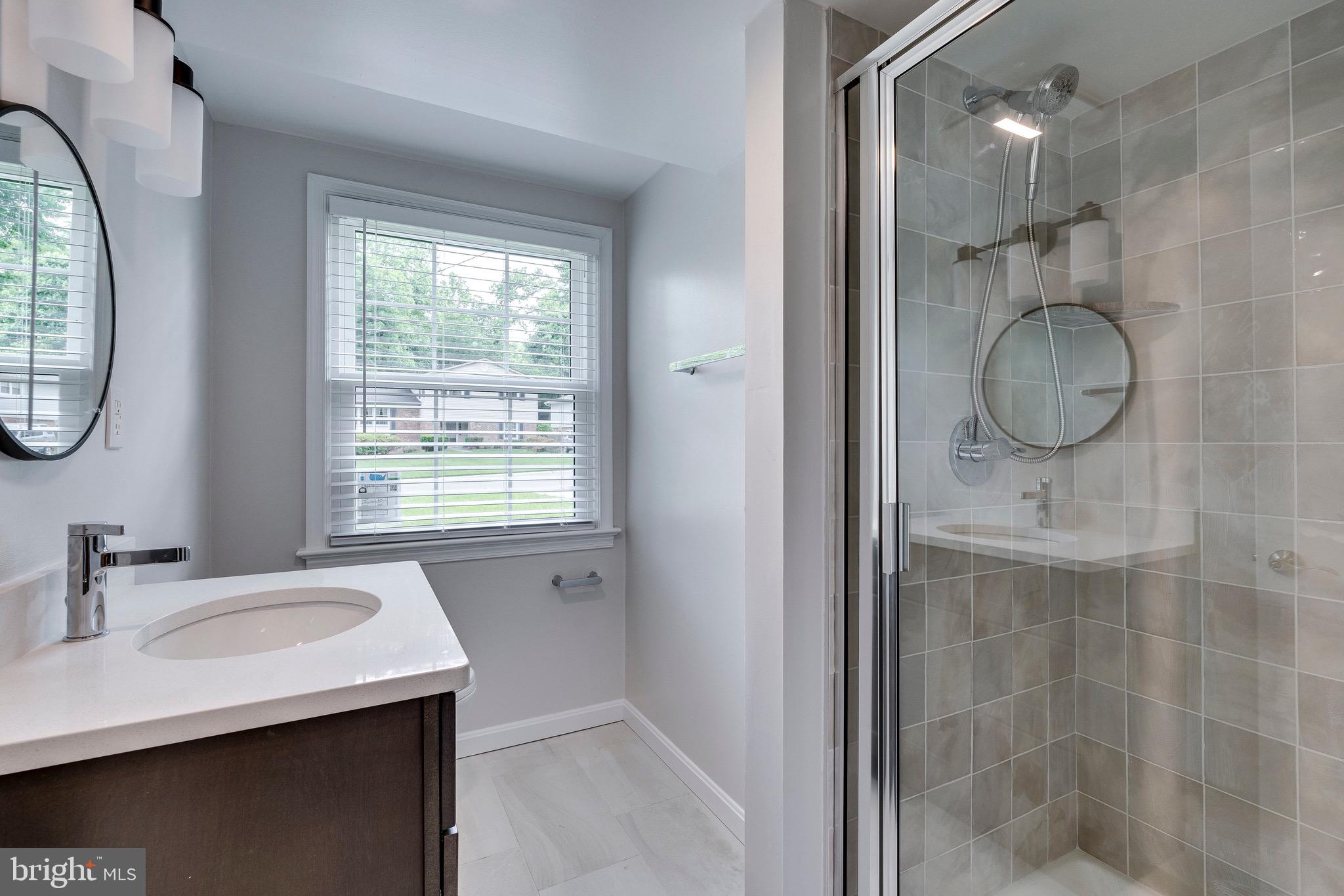 STRATTON WOODS - Residential Lease