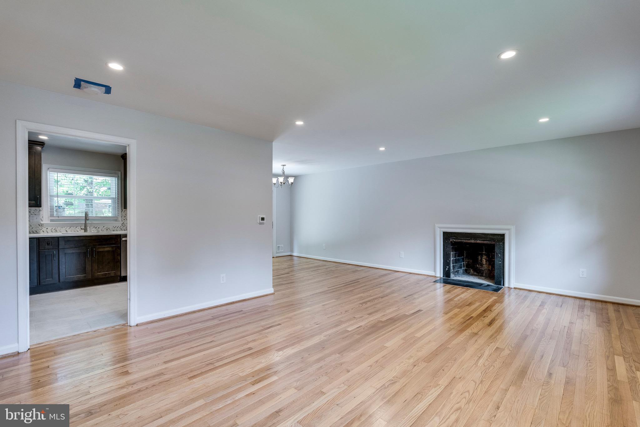 STRATTON WOODS - Residential Lease