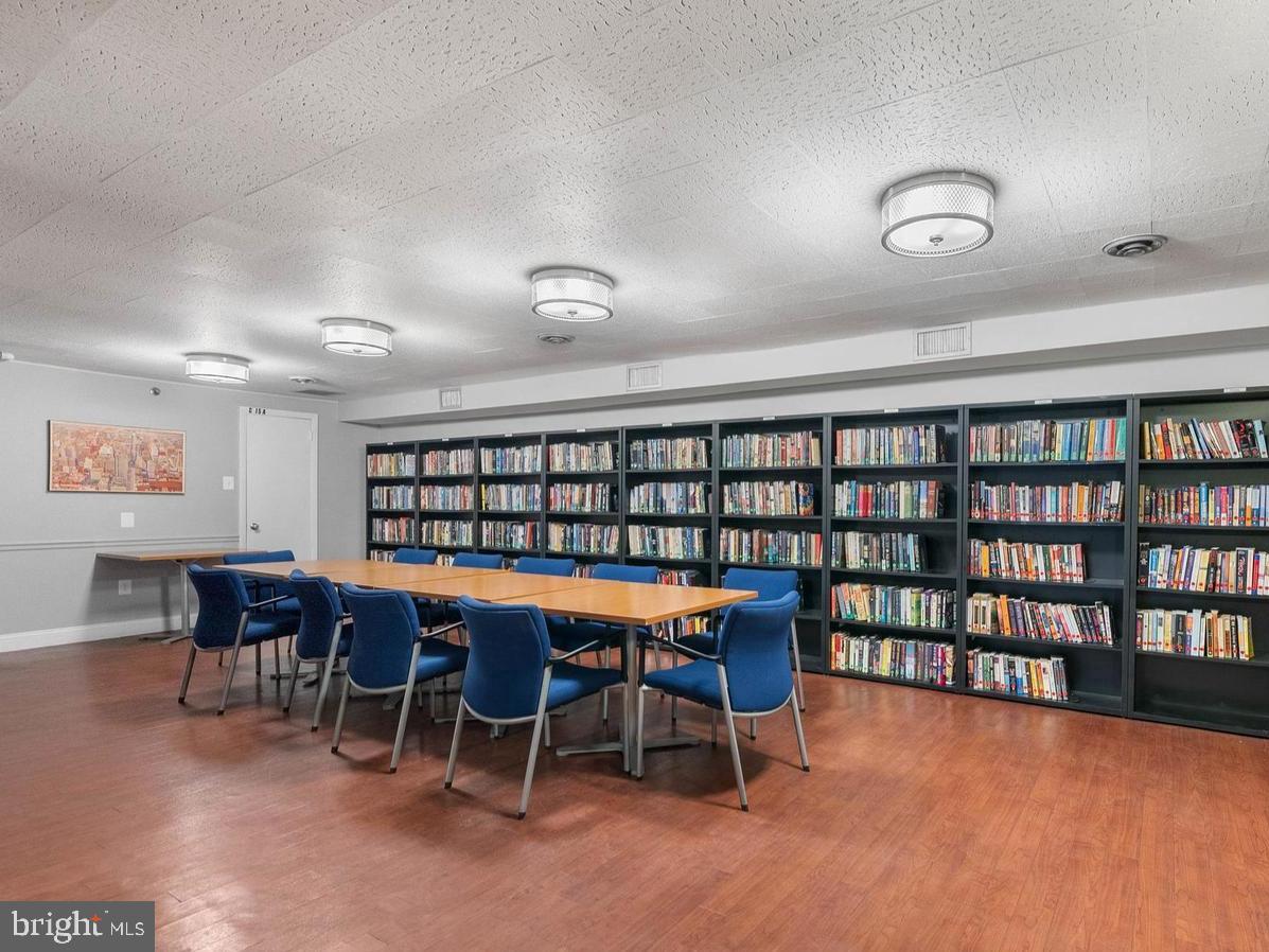 WYNNEFIELD HEIGHTS - Residential