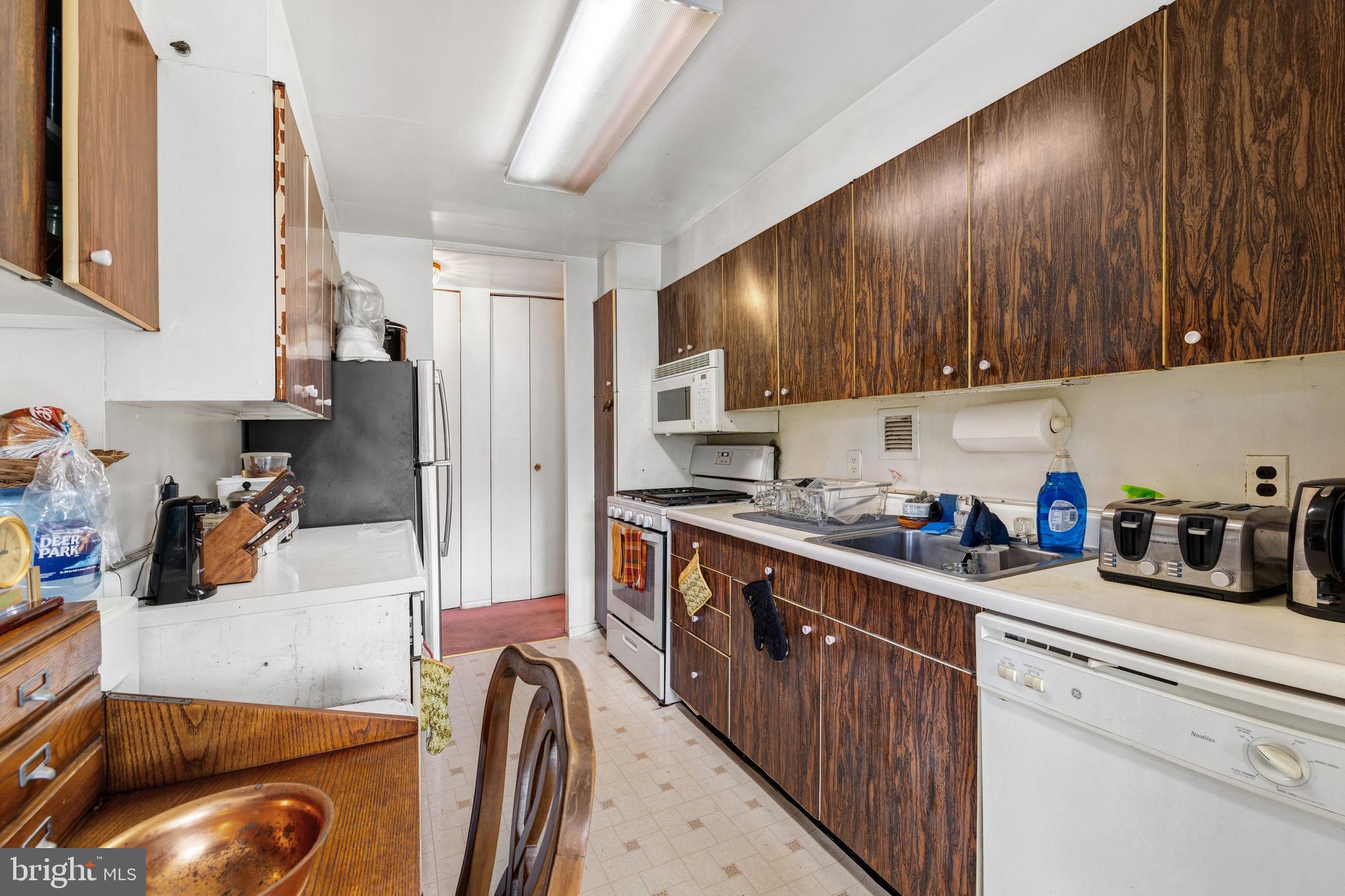 WYNNEFIELD HEIGHTS - Residential