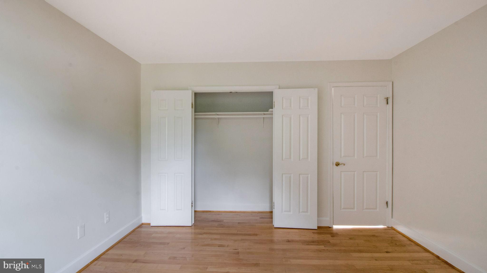 WOODSIDE PARK - Residential Lease