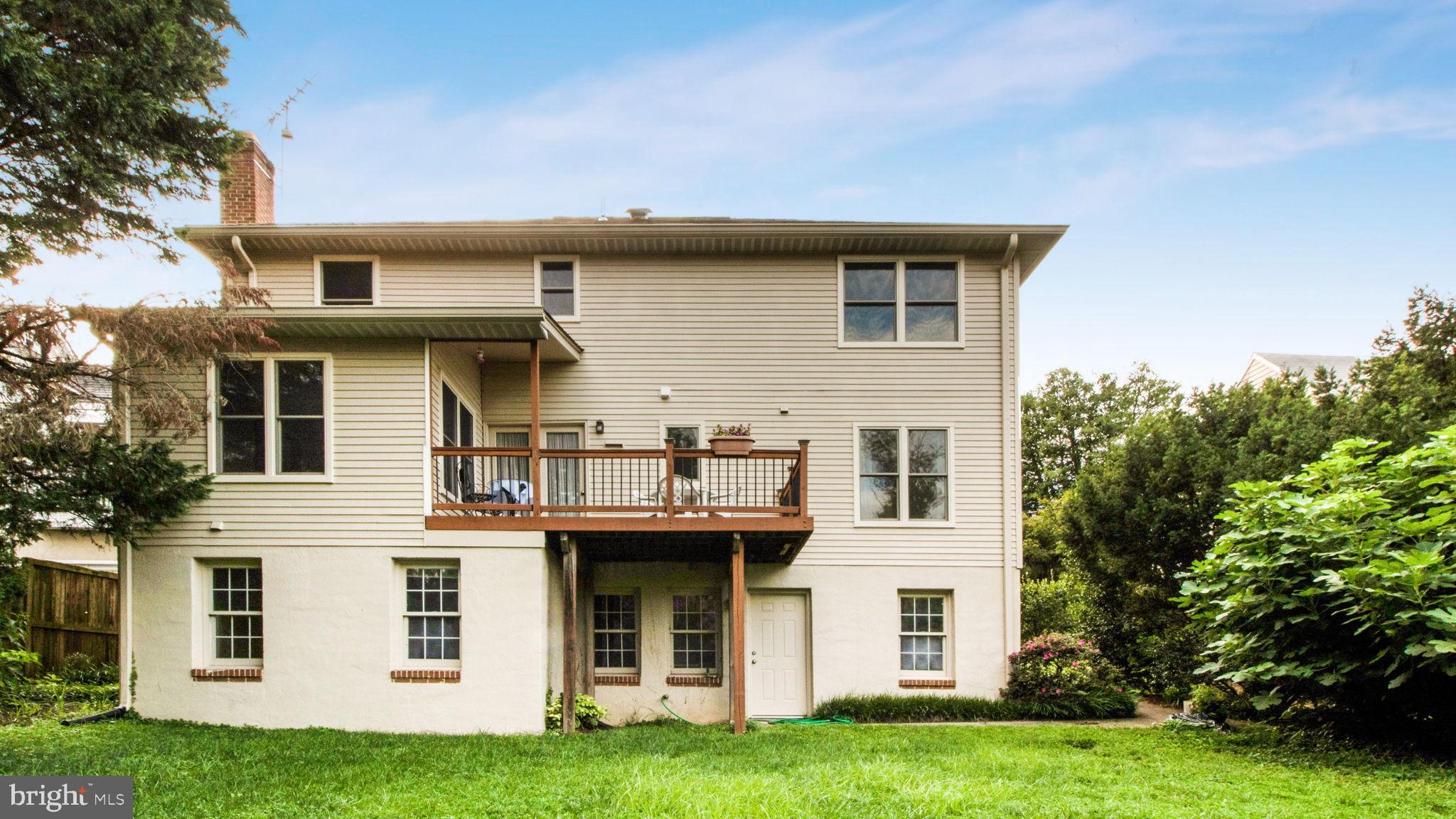 WOODSIDE PARK - Residential Lease