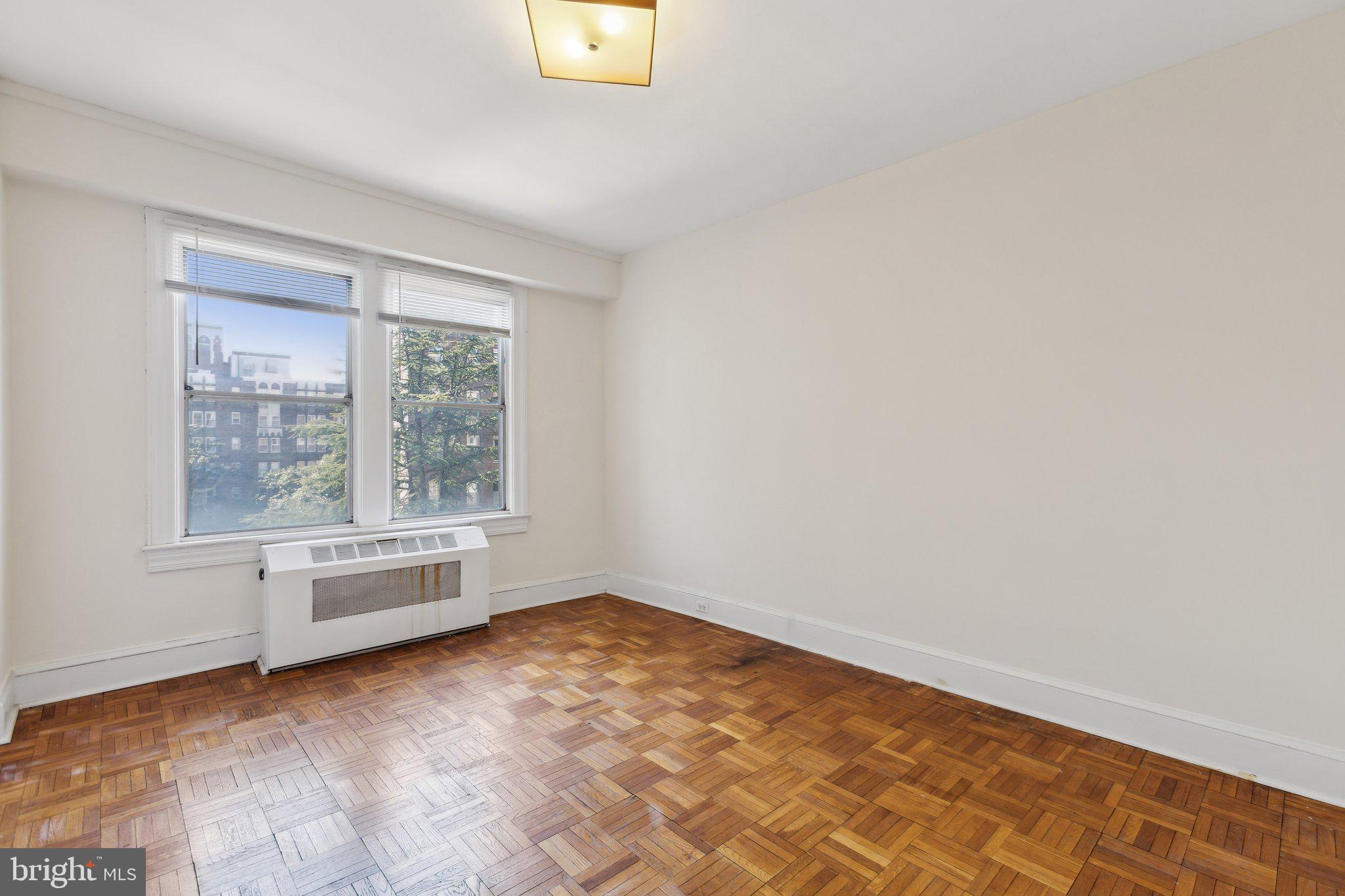 OBSERVATORY CIRCLE - Residential