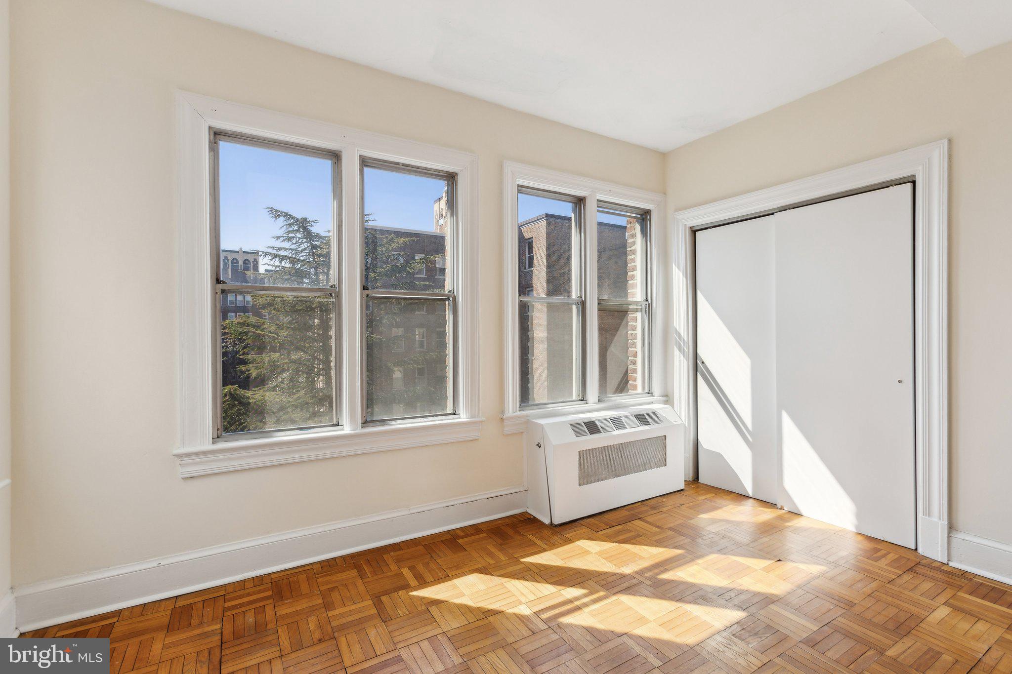 OBSERVATORY CIRCLE - Residential