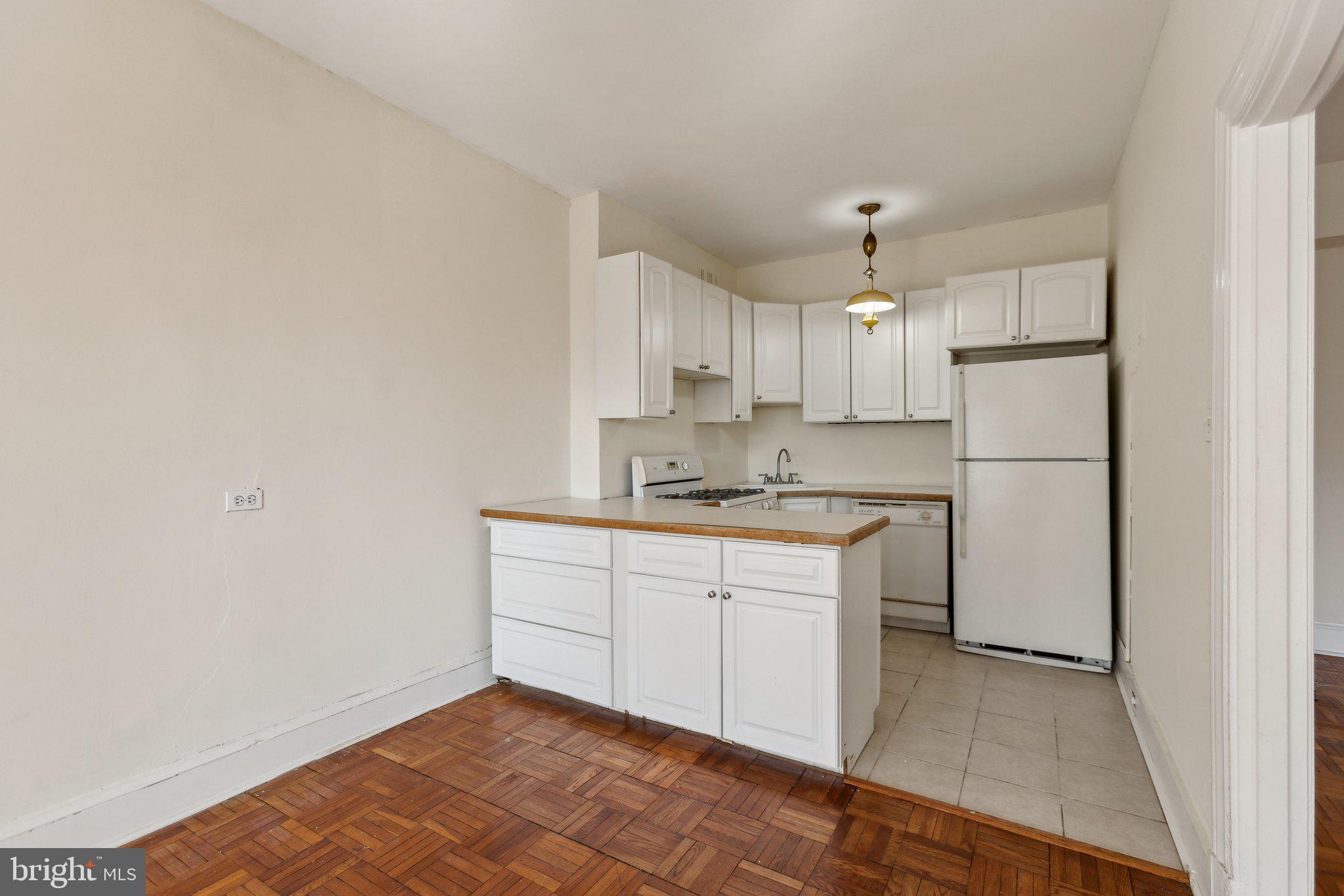 OBSERVATORY CIRCLE - Residential