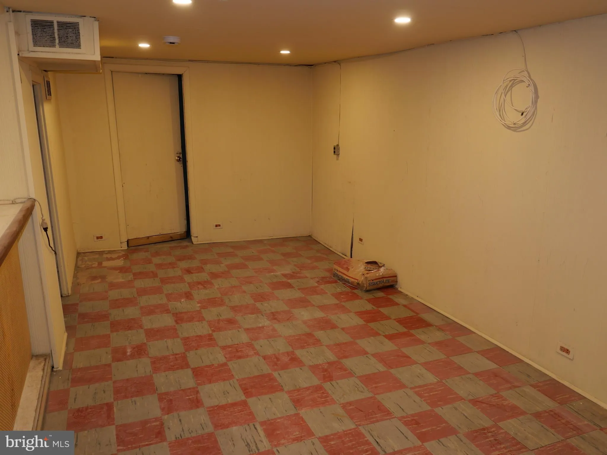 Upper Darby, Pennsylvania 19082, United States, 3 Bedrooms Bedrooms, ,1 BathroomBathrooms,Residential,Pending,30424