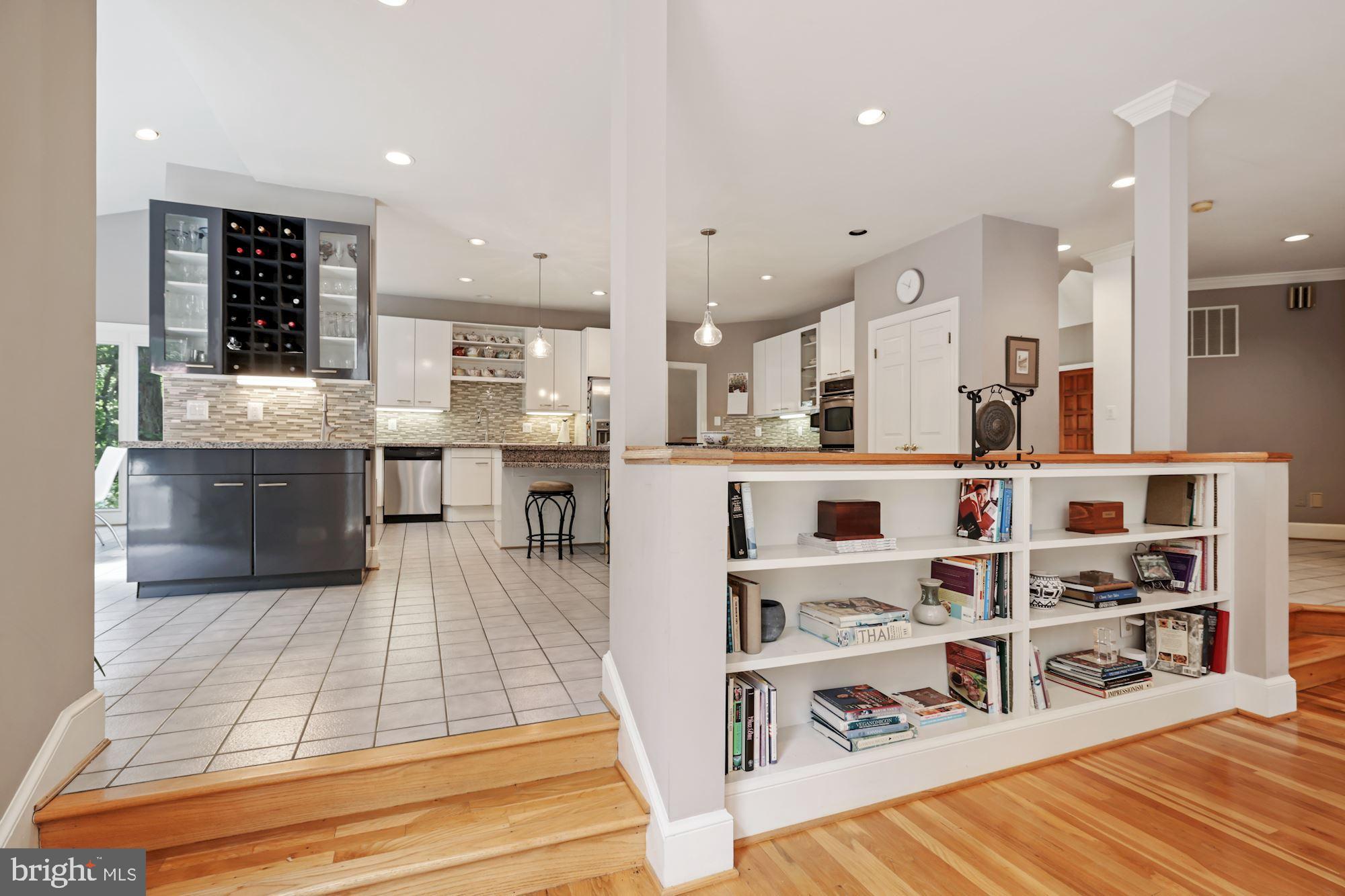 POTOMAC OUTSIDE - Residential