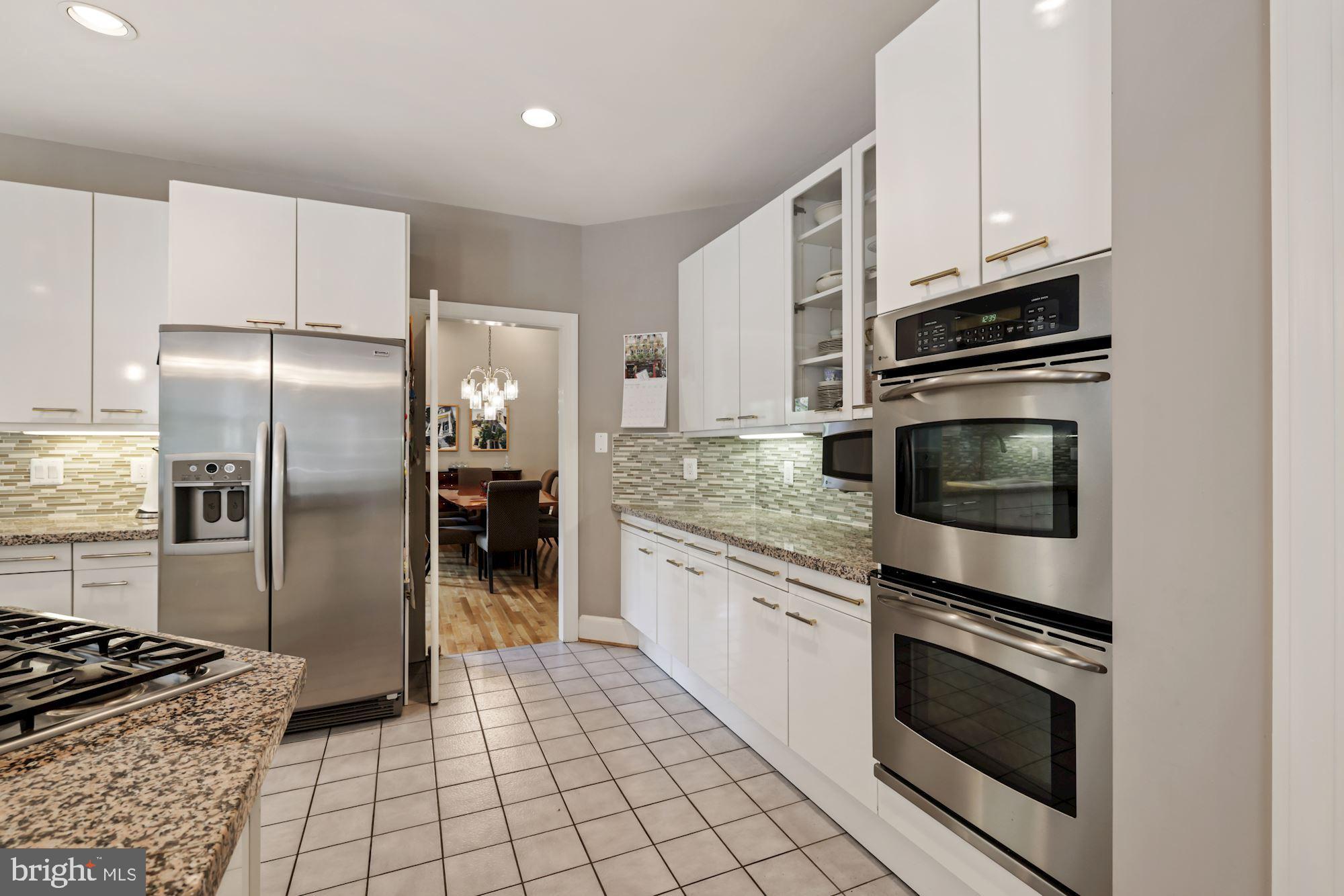 POTOMAC OUTSIDE - Residential