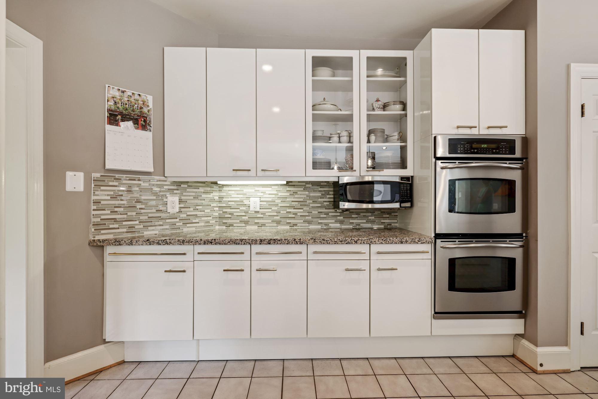 POTOMAC OUTSIDE - Residential