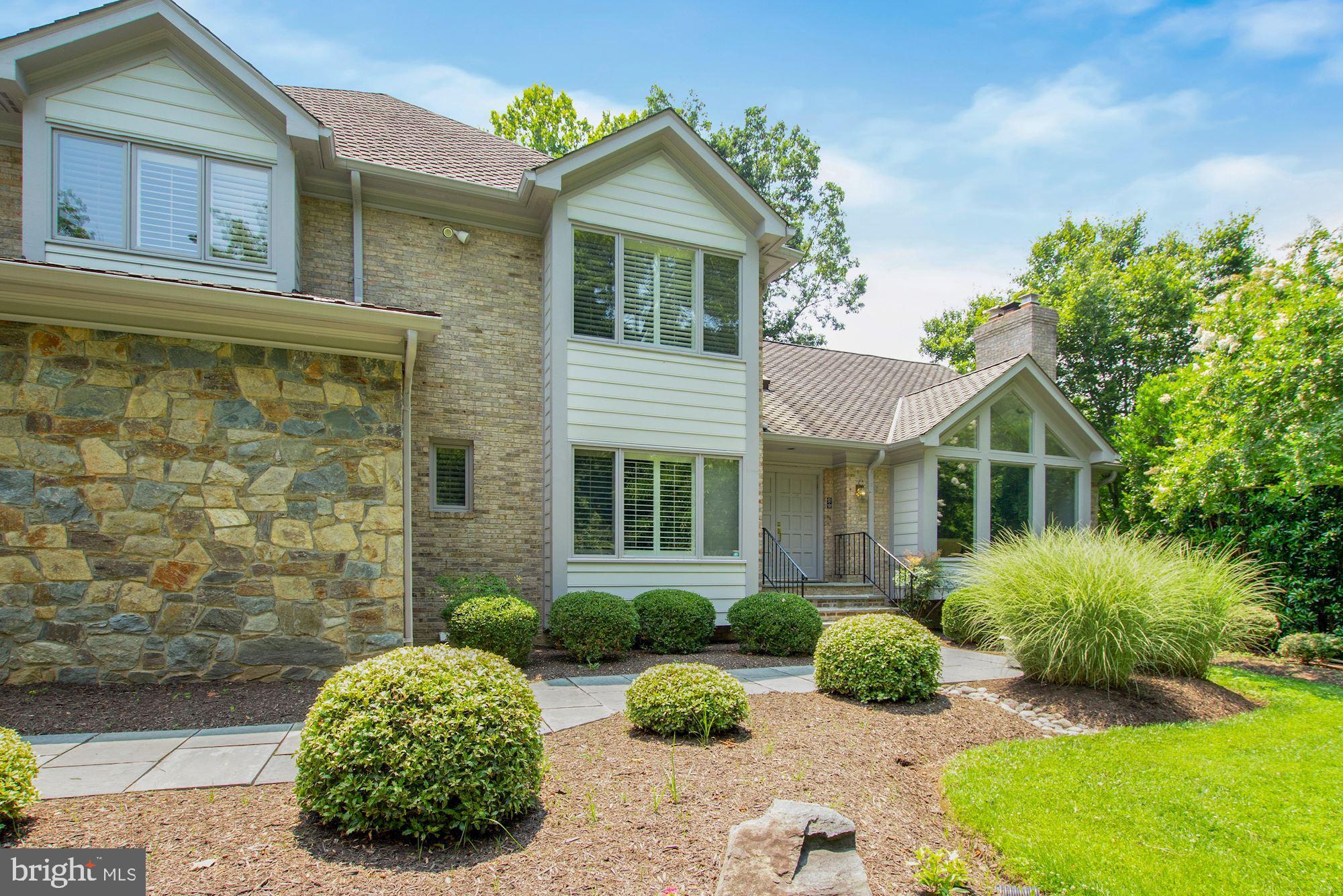 POTOMAC OUTSIDE - Residential