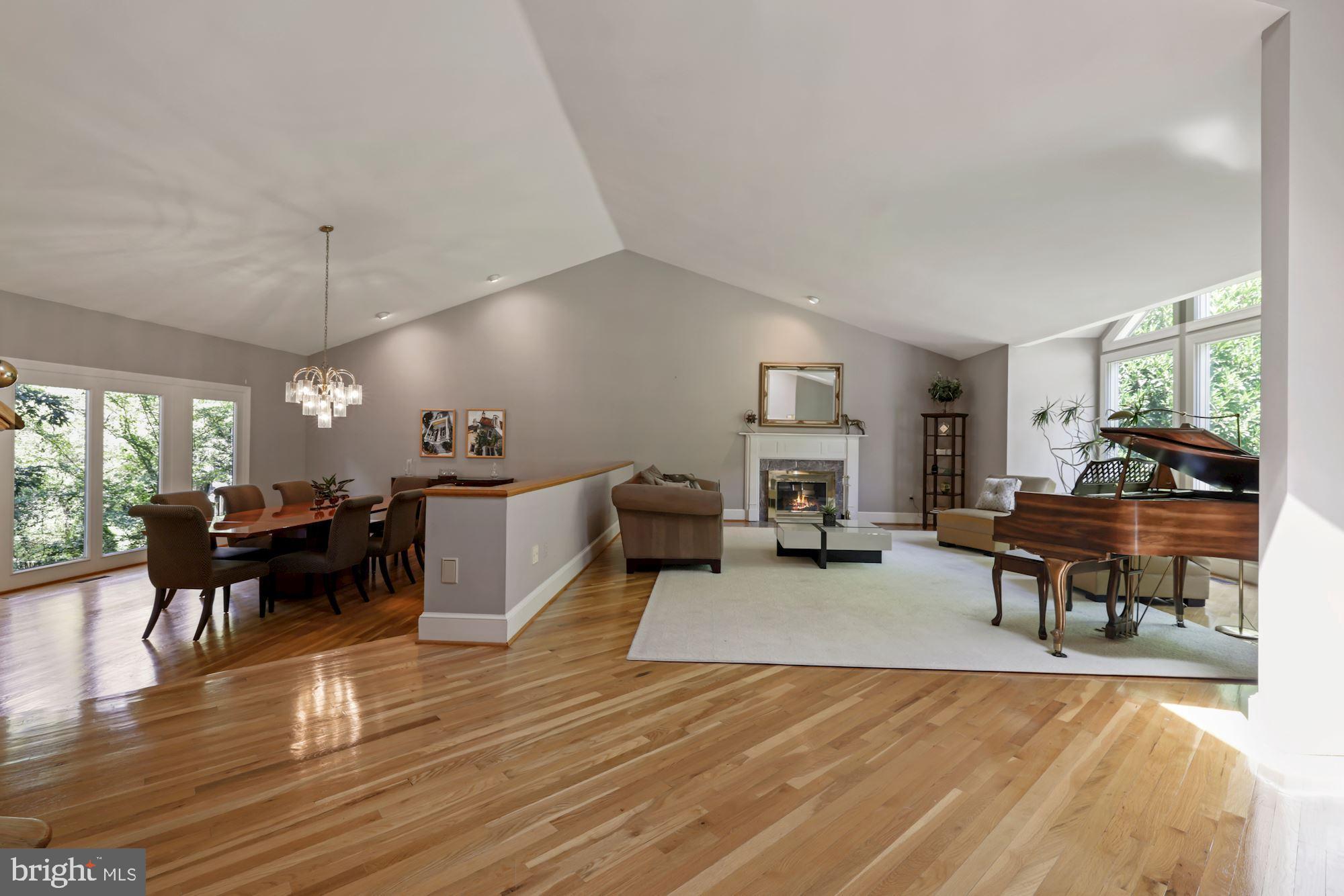 POTOMAC OUTSIDE - Residential