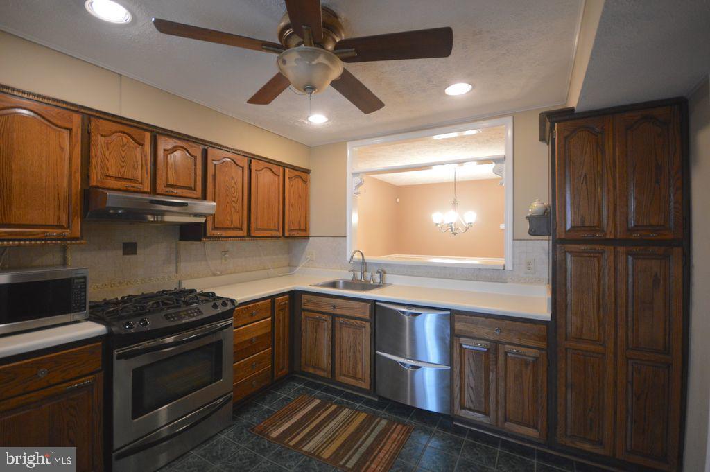 GAITHERSBURG - Residential Lease