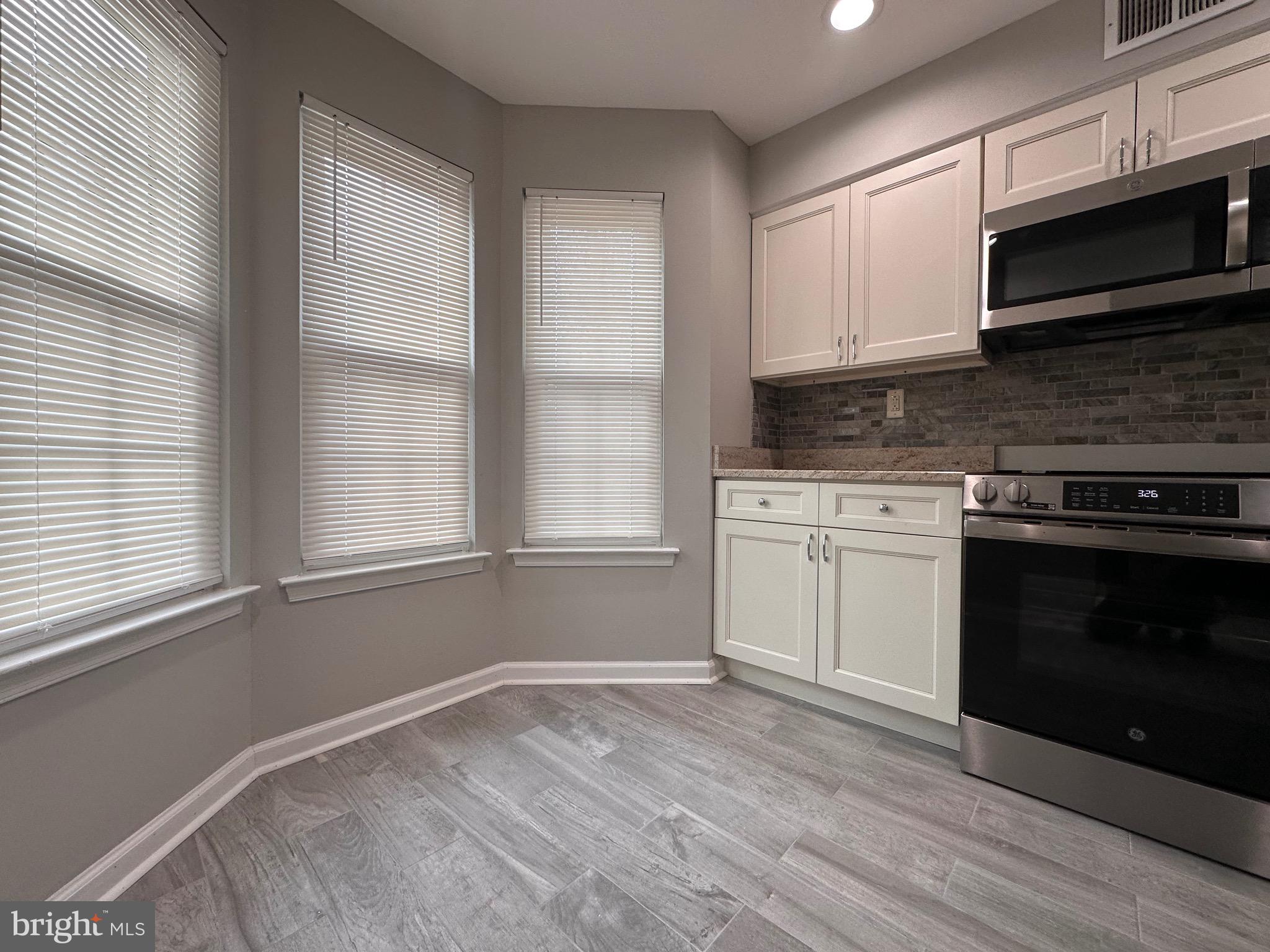 16012 CLARK COURT