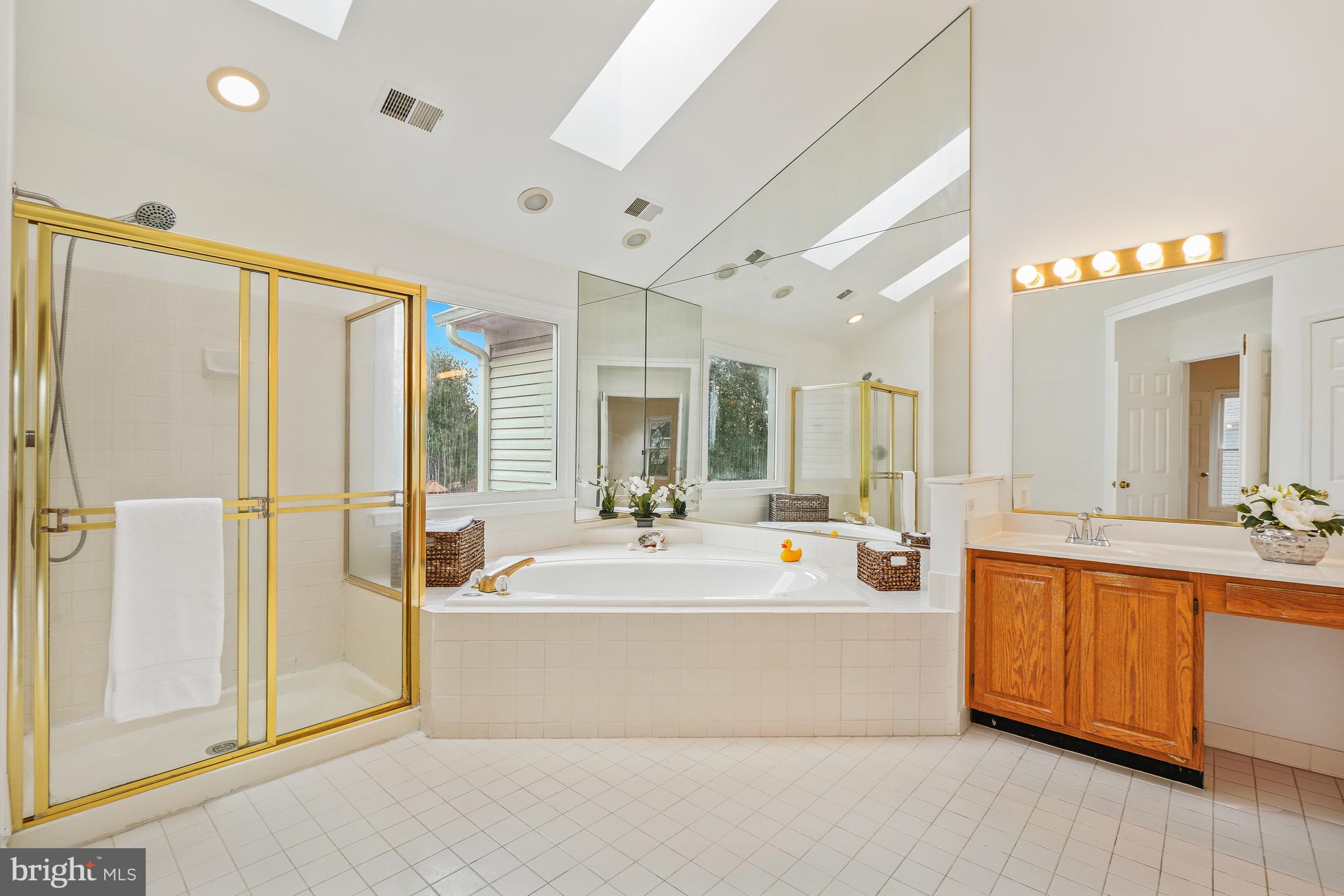 WASHINGTONIAN WOODS - Residential