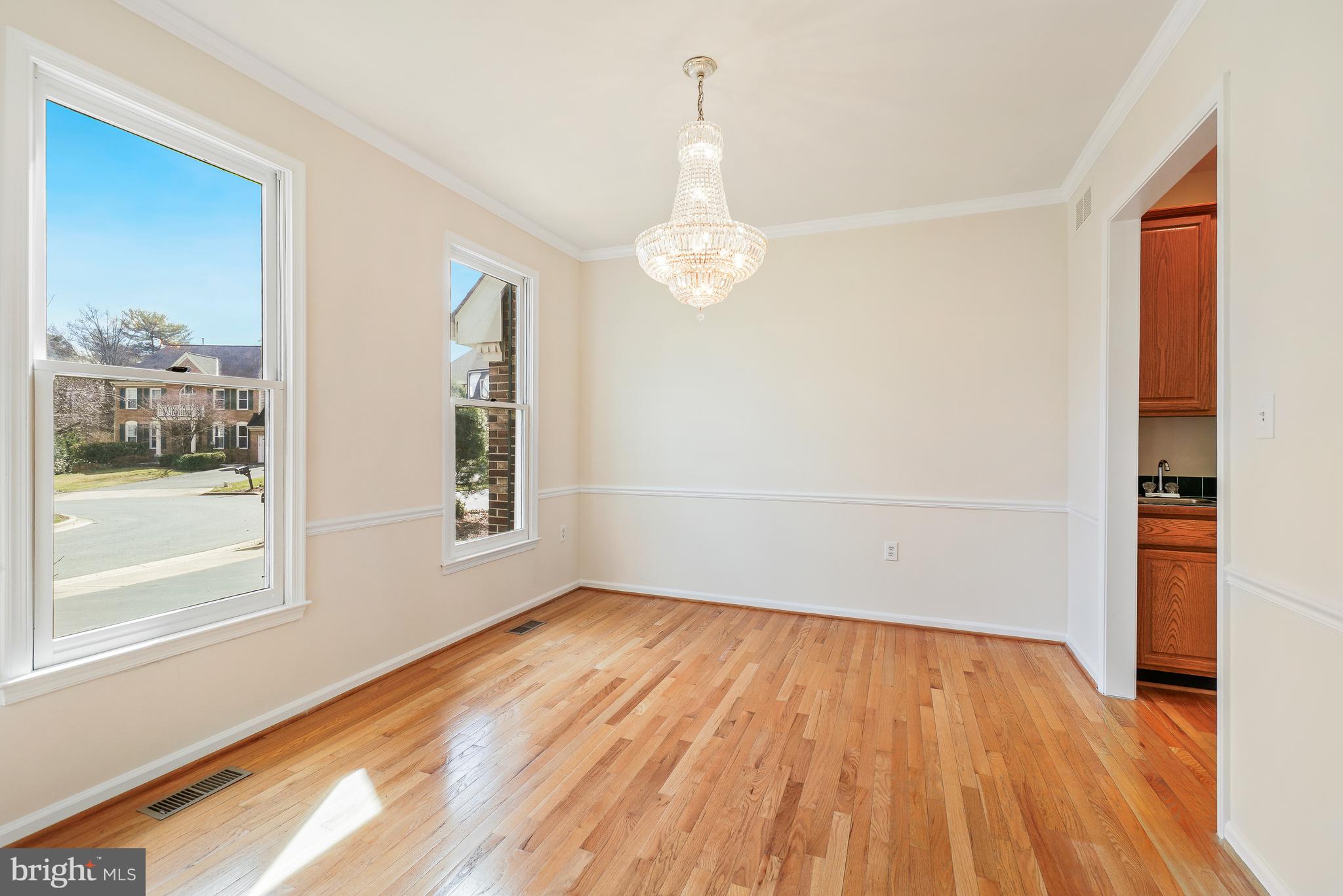 WASHINGTONIAN WOODS - Residential