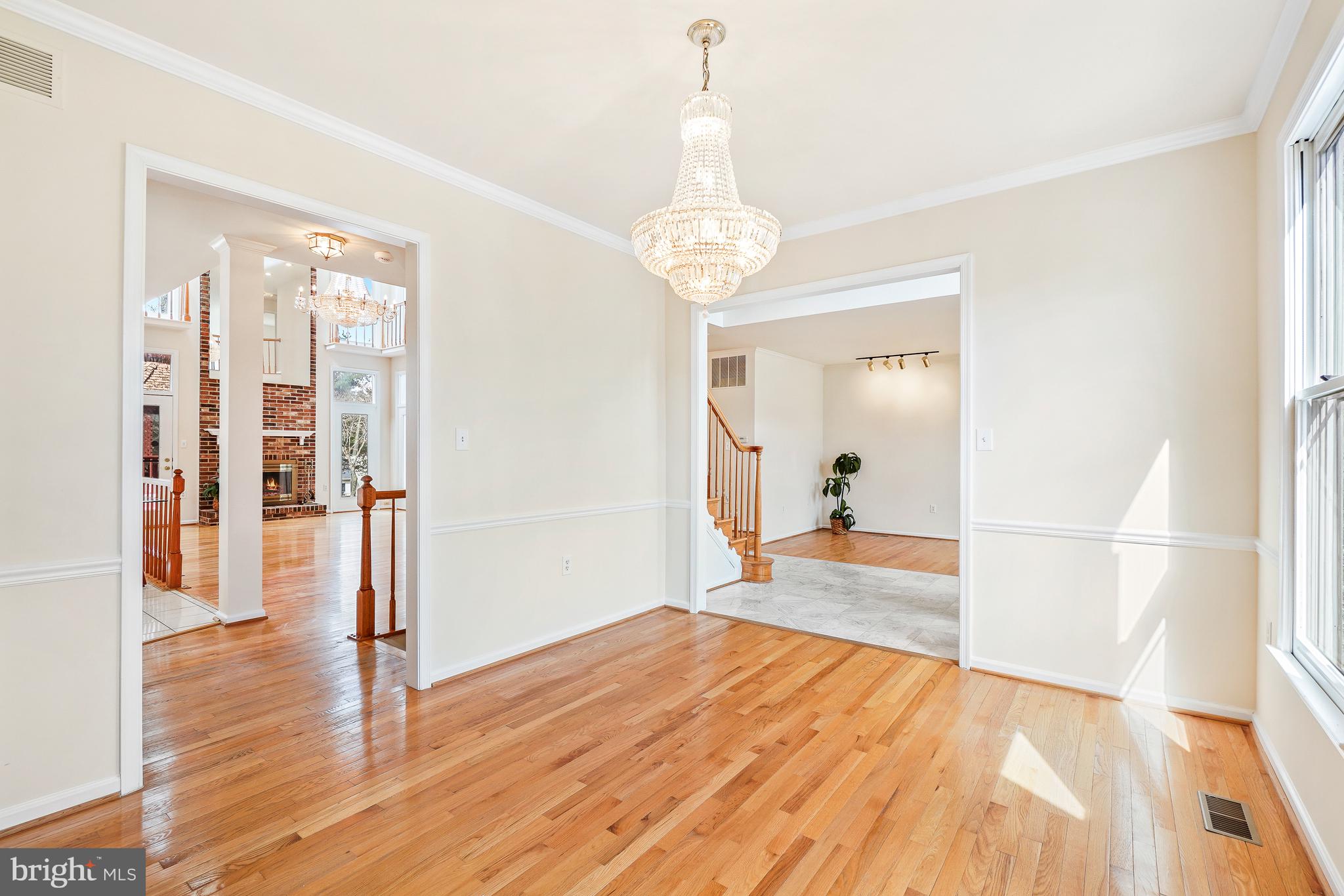 WASHINGTONIAN WOODS - Residential