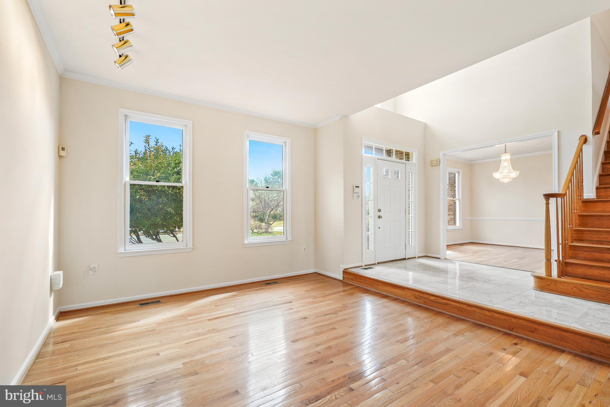 WASHINGTONIAN WOODS - Residential