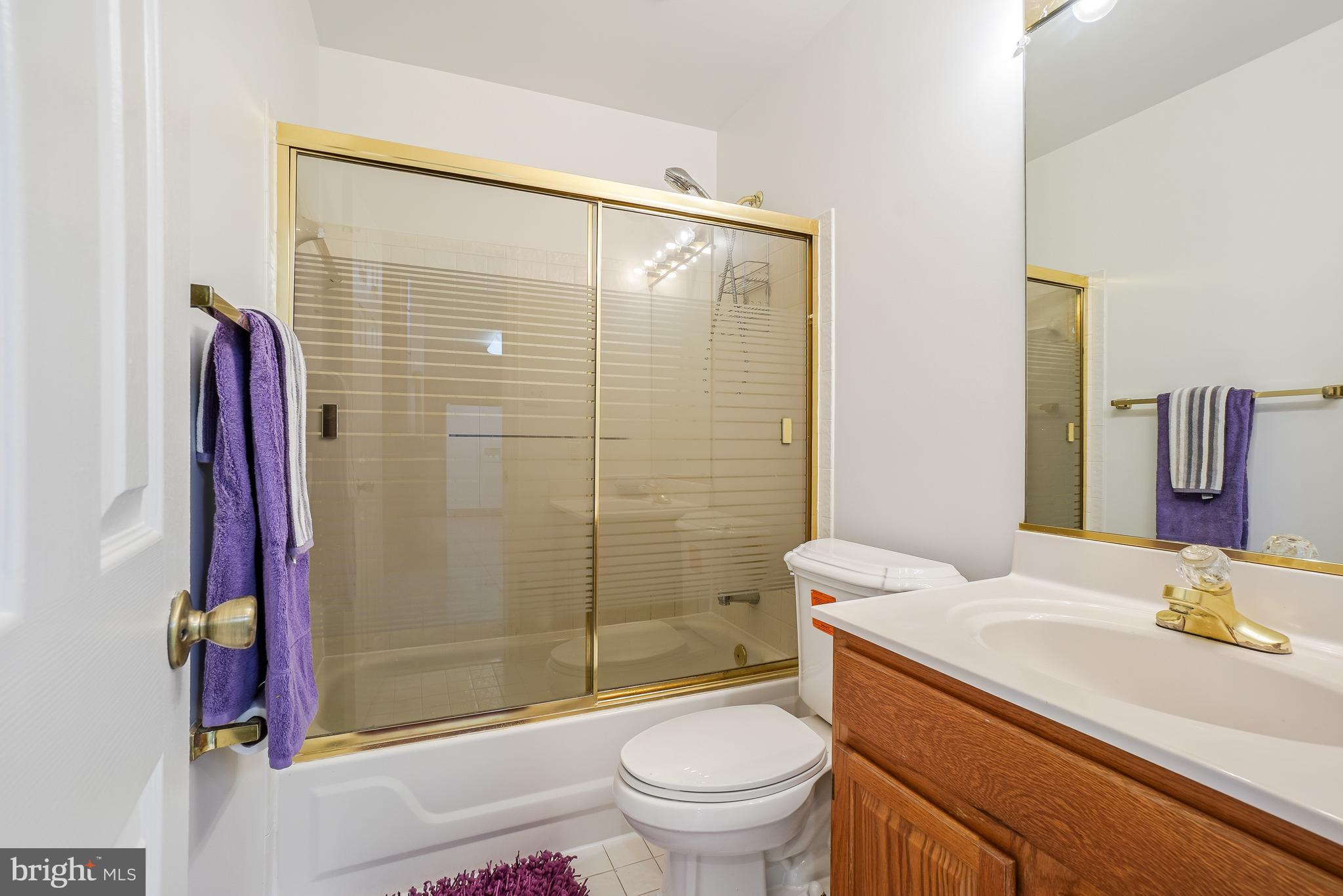 WASHINGTONIAN WOODS - Residential