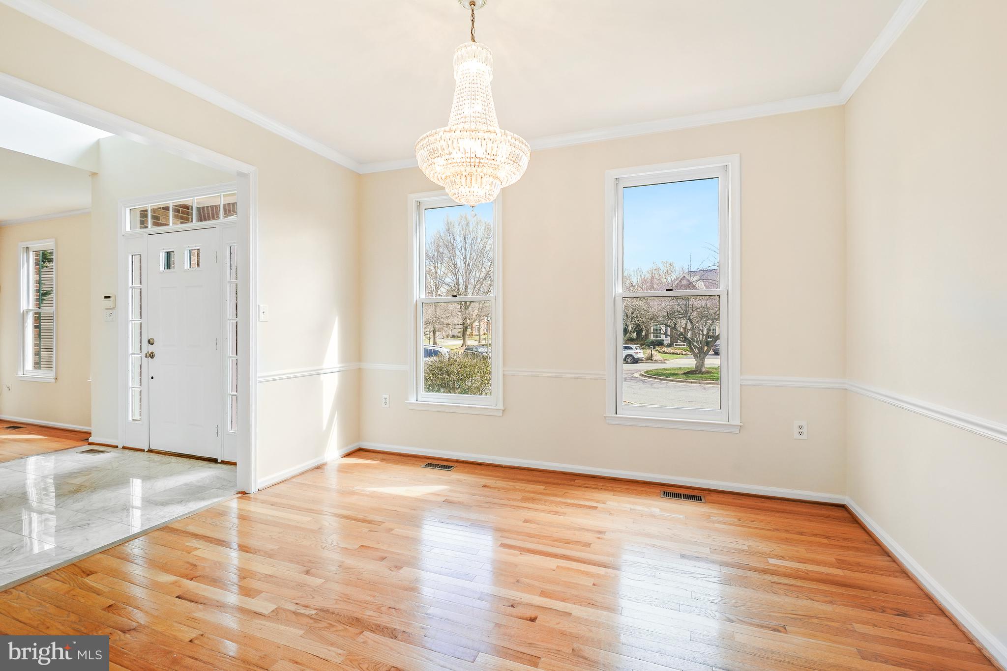 WASHINGTONIAN WOODS - Residential