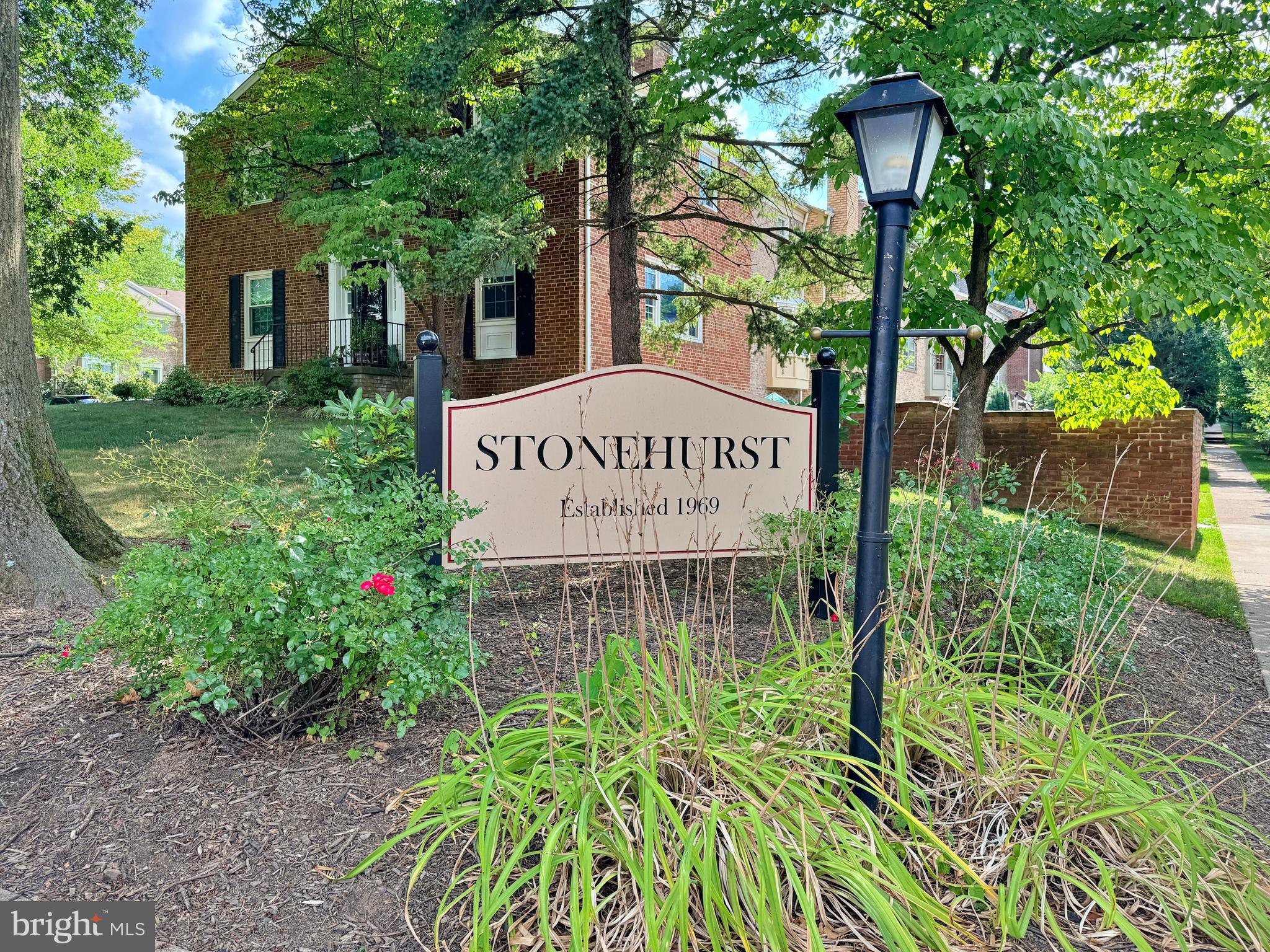 STONEHURST - Residential