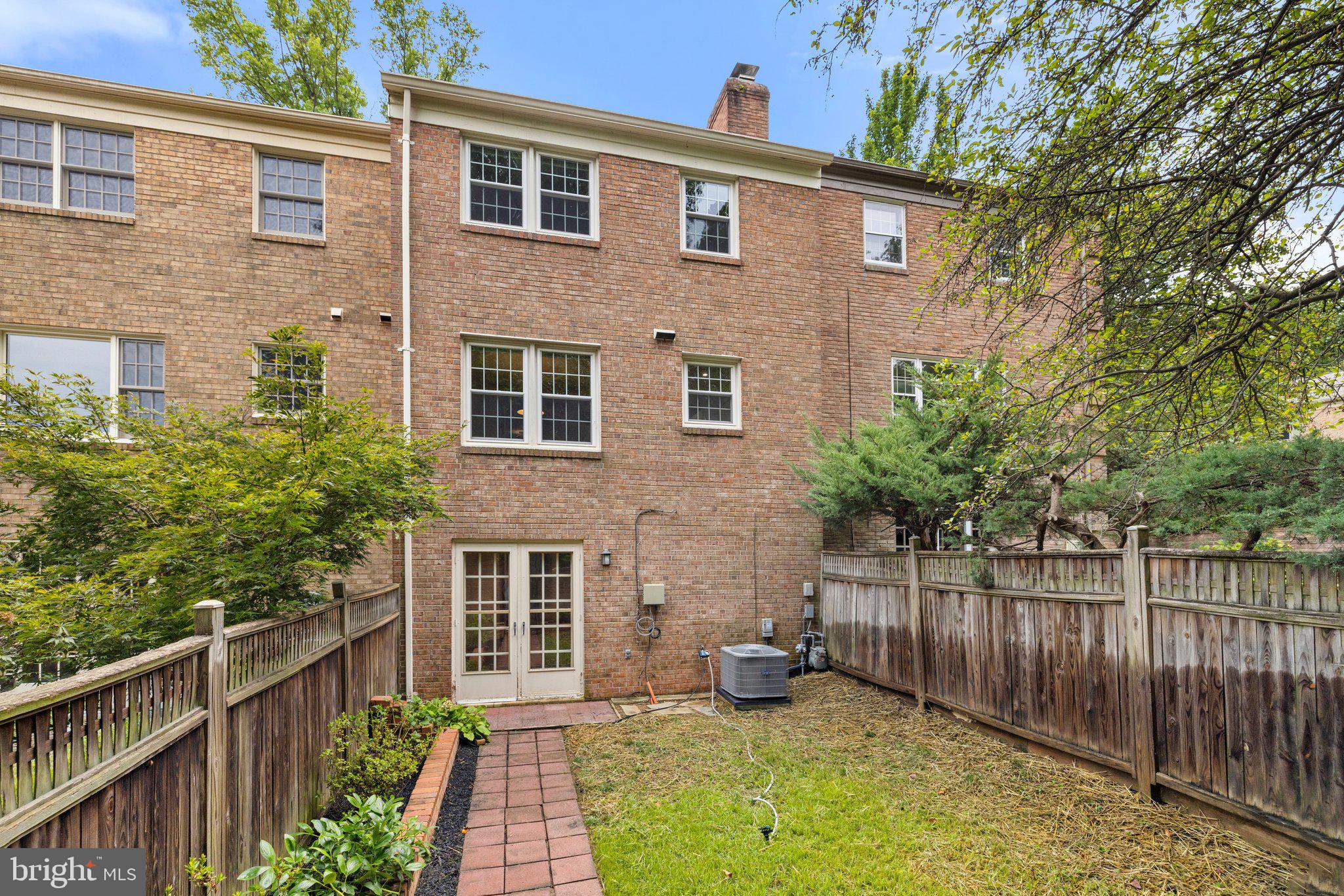 STONEHURST - Residential