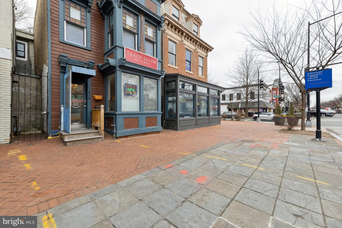 CAPITOL HILL - Residential Lease