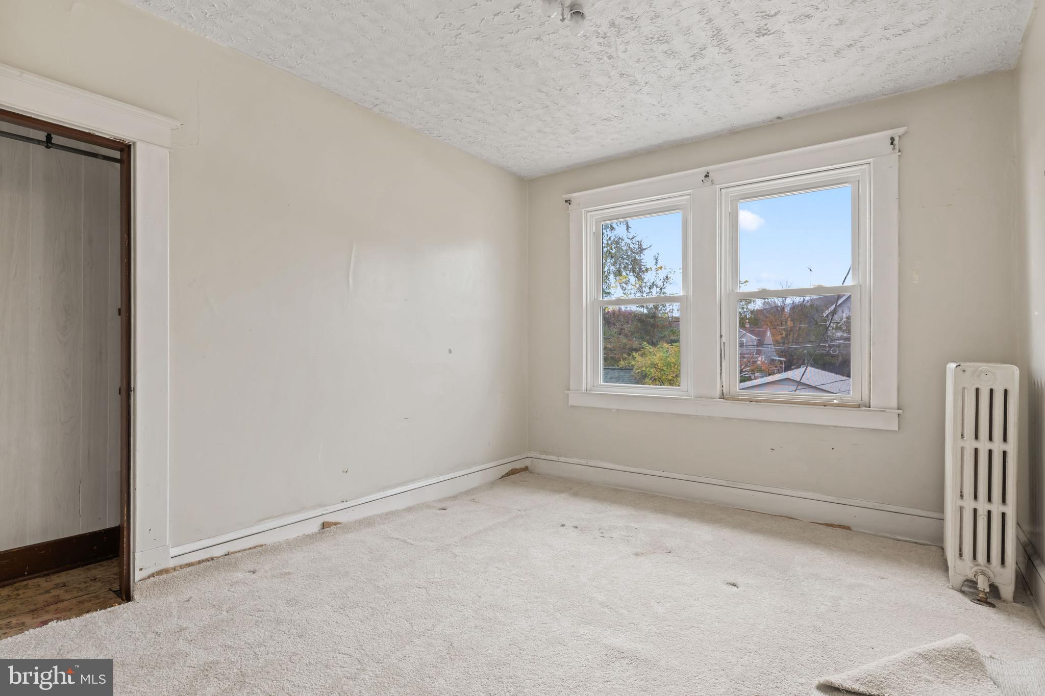 ELMWOOD - Residential