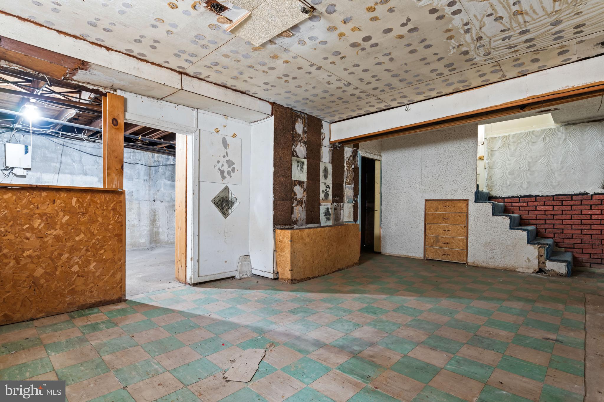 ELMWOOD - Residential