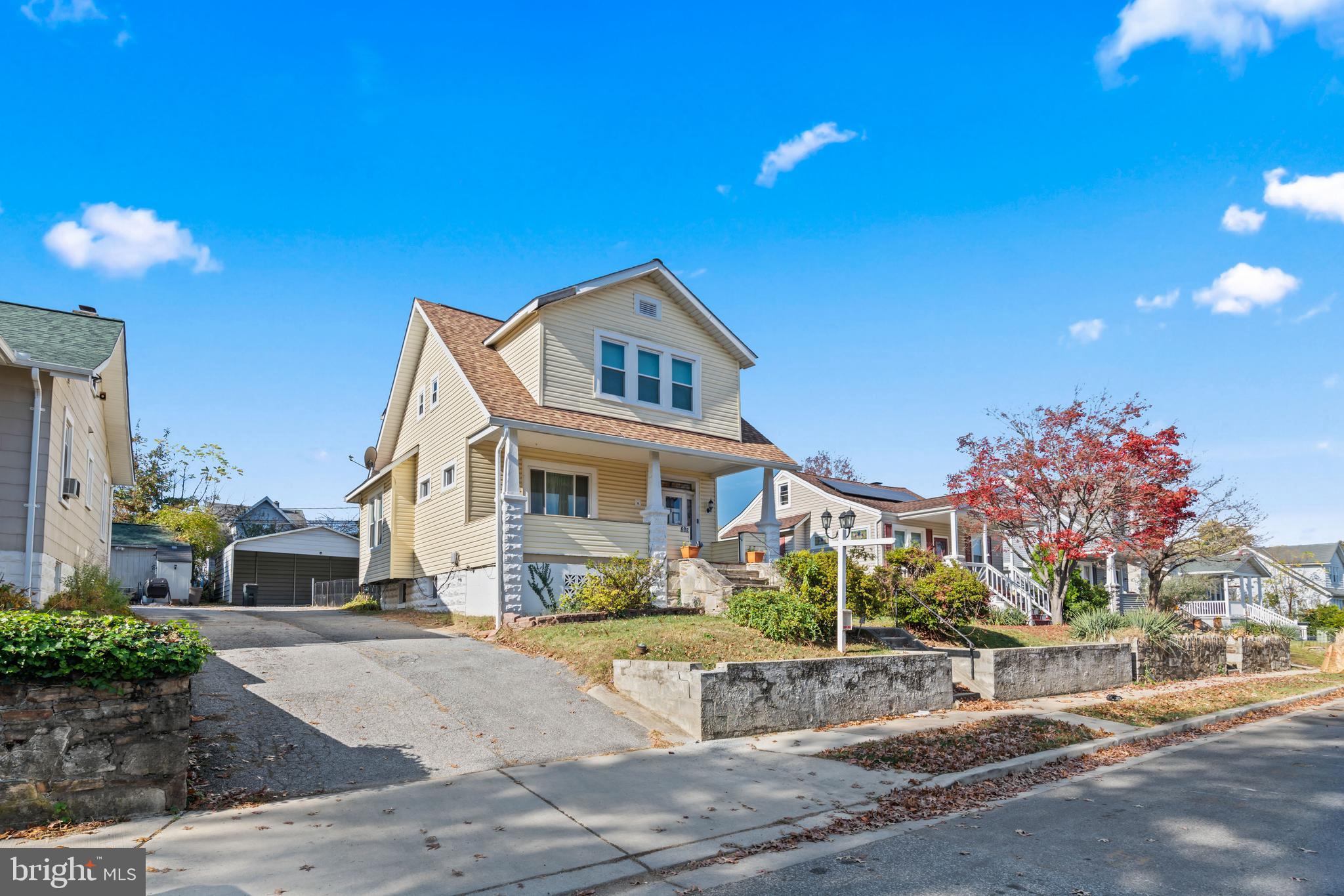 ELMWOOD - Residential