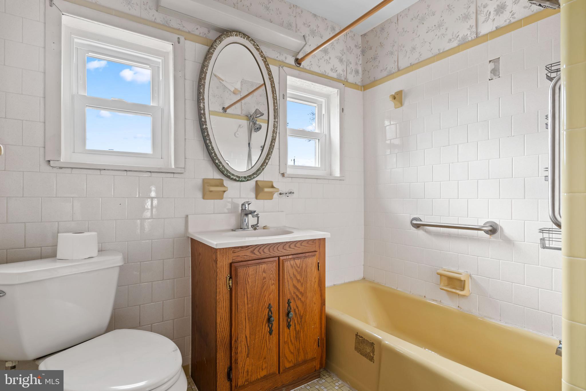 ELMWOOD - Residential