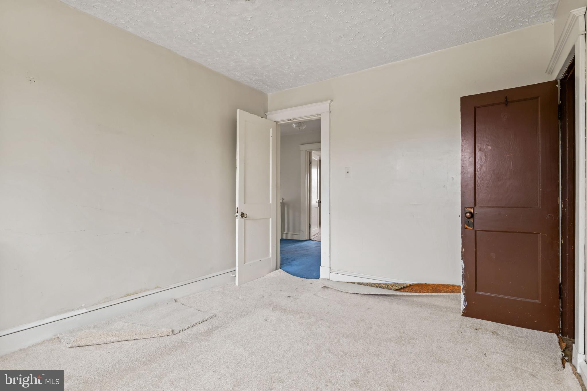 ELMWOOD - Residential