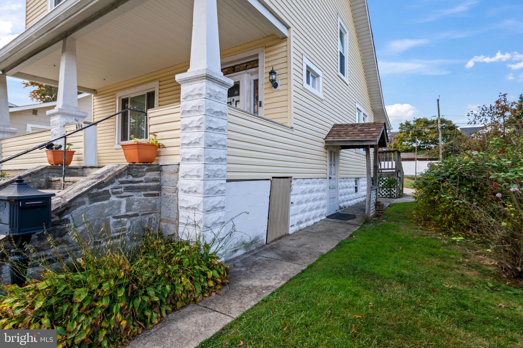 ELMWOOD - Residential