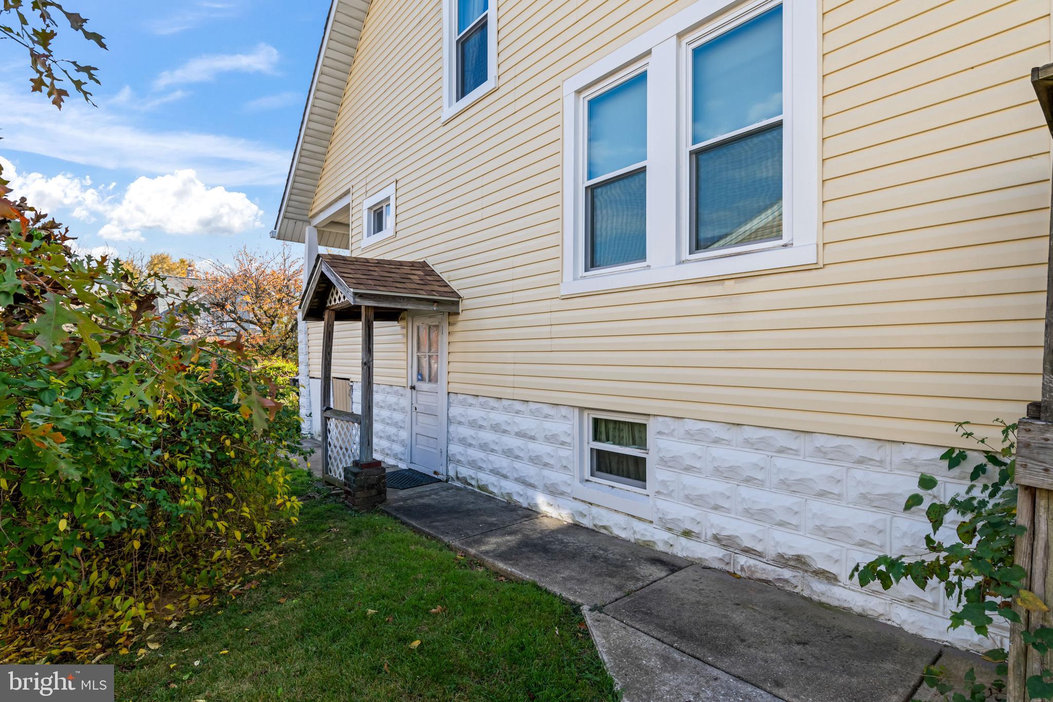 ELMWOOD - Residential