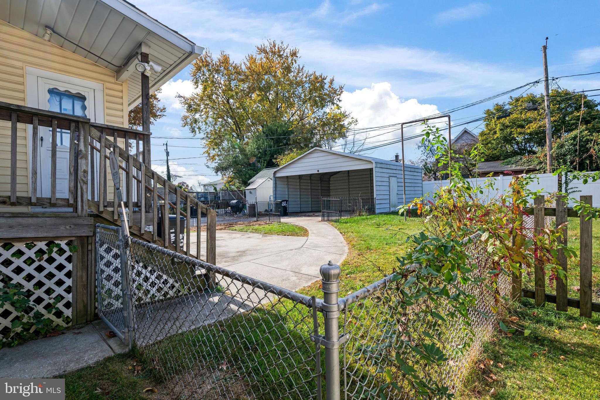 ELMWOOD - Residential