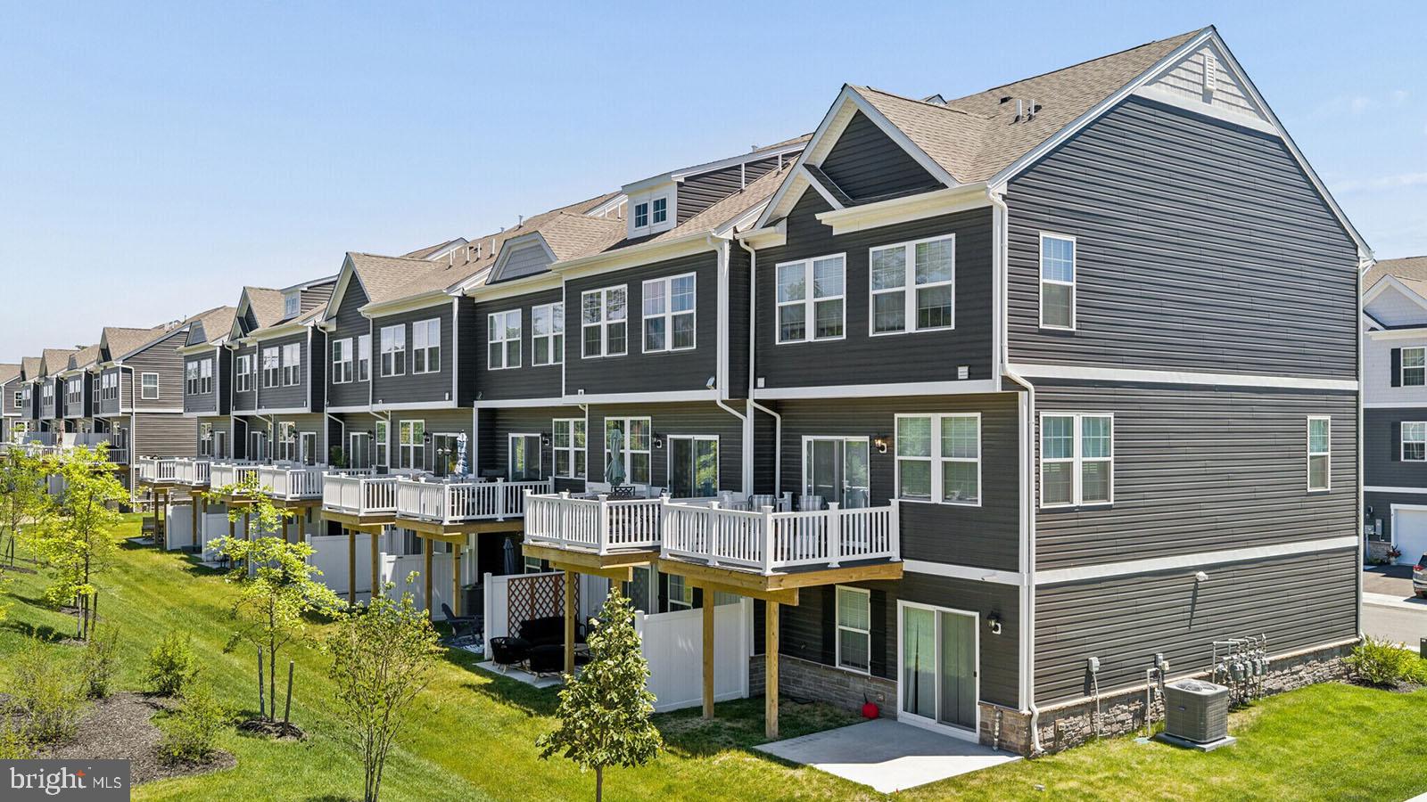 39 FOREST PARK DRIVE